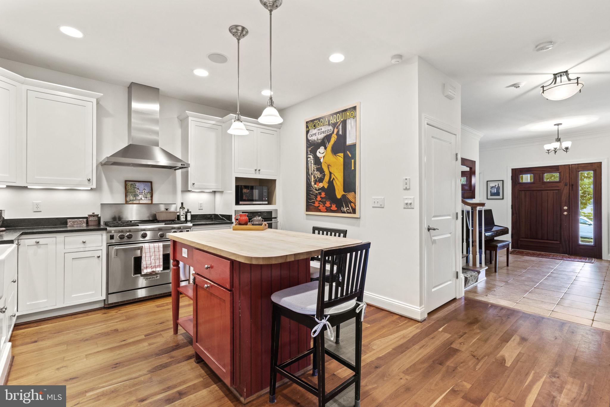 FAIRWAY HILLS - Residential