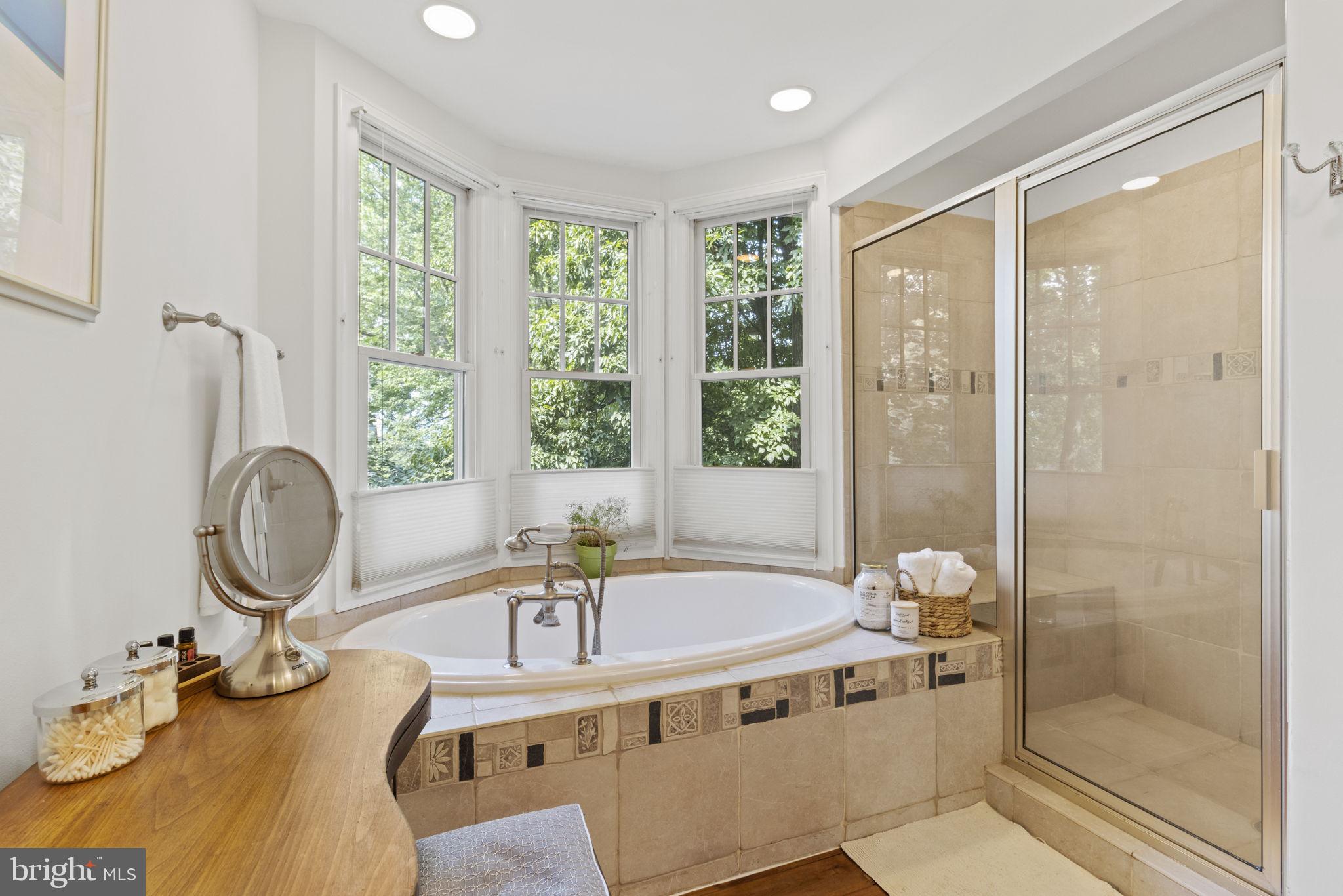 FAIRWAY HILLS - Residential