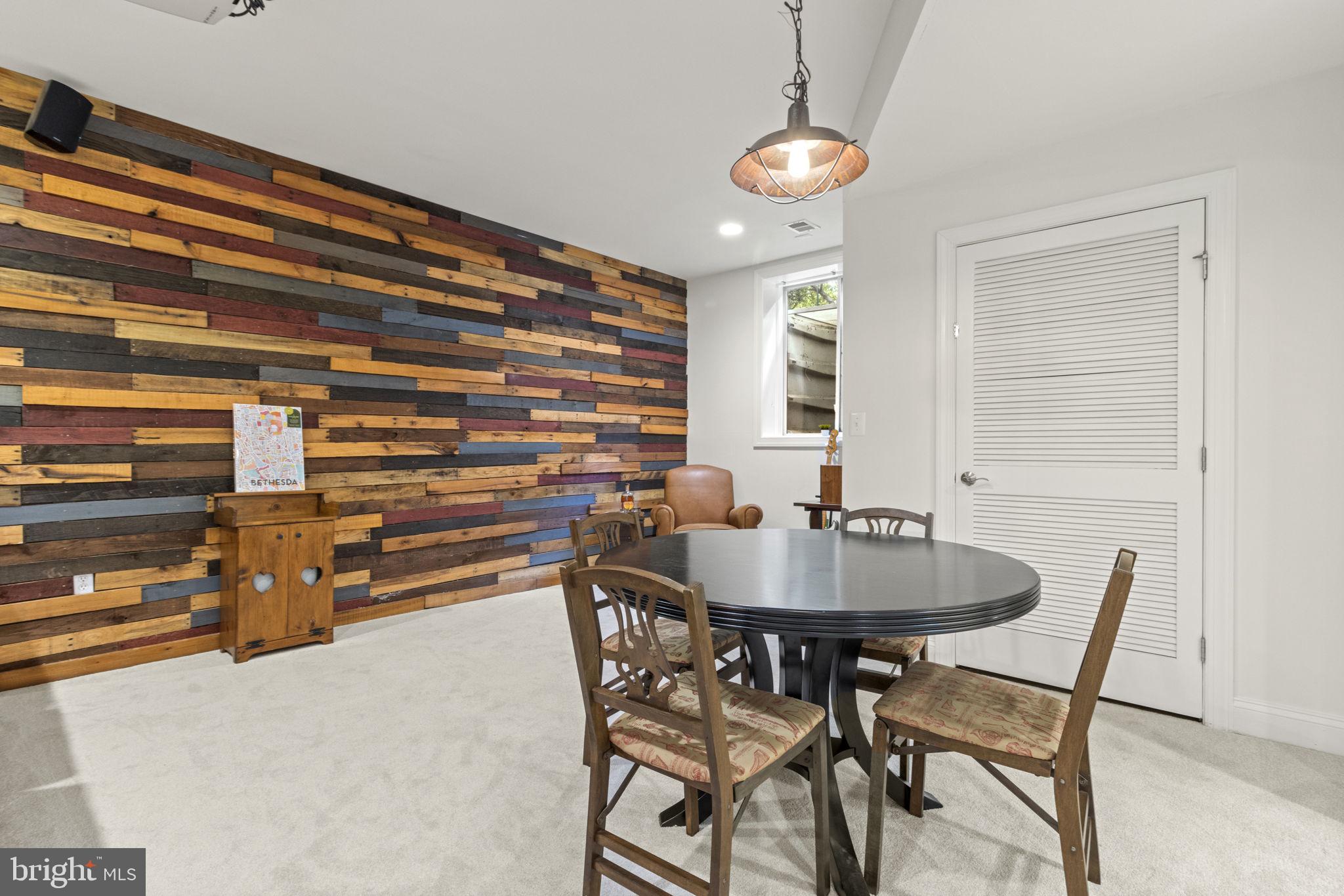 FAIRWAY HILLS - Residential