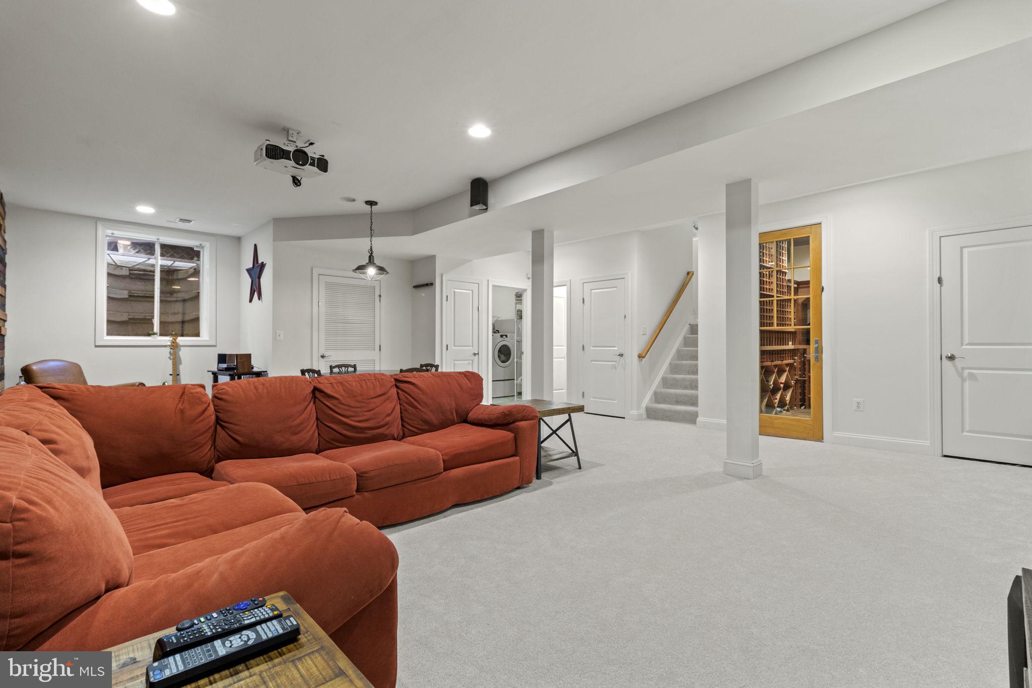 FAIRWAY HILLS - Residential