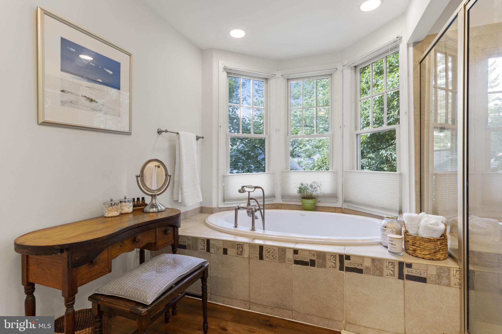 FAIRWAY HILLS - Residential