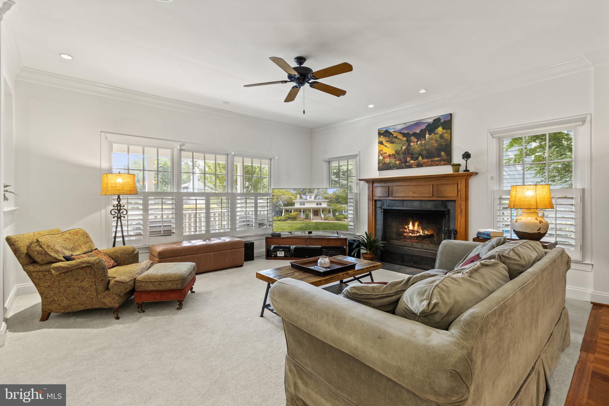 FAIRWAY HILLS - Residential