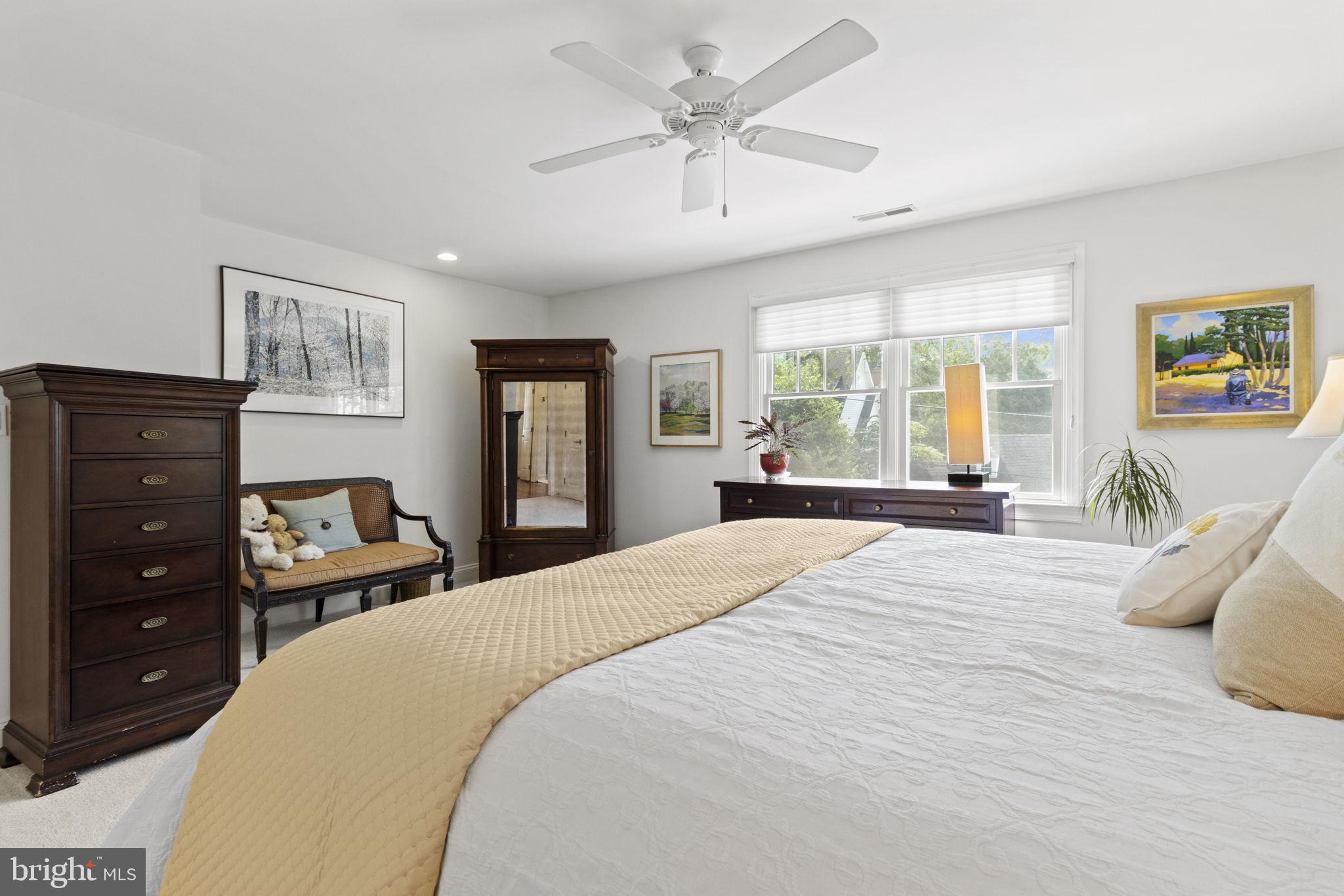 FAIRWAY HILLS - Residential