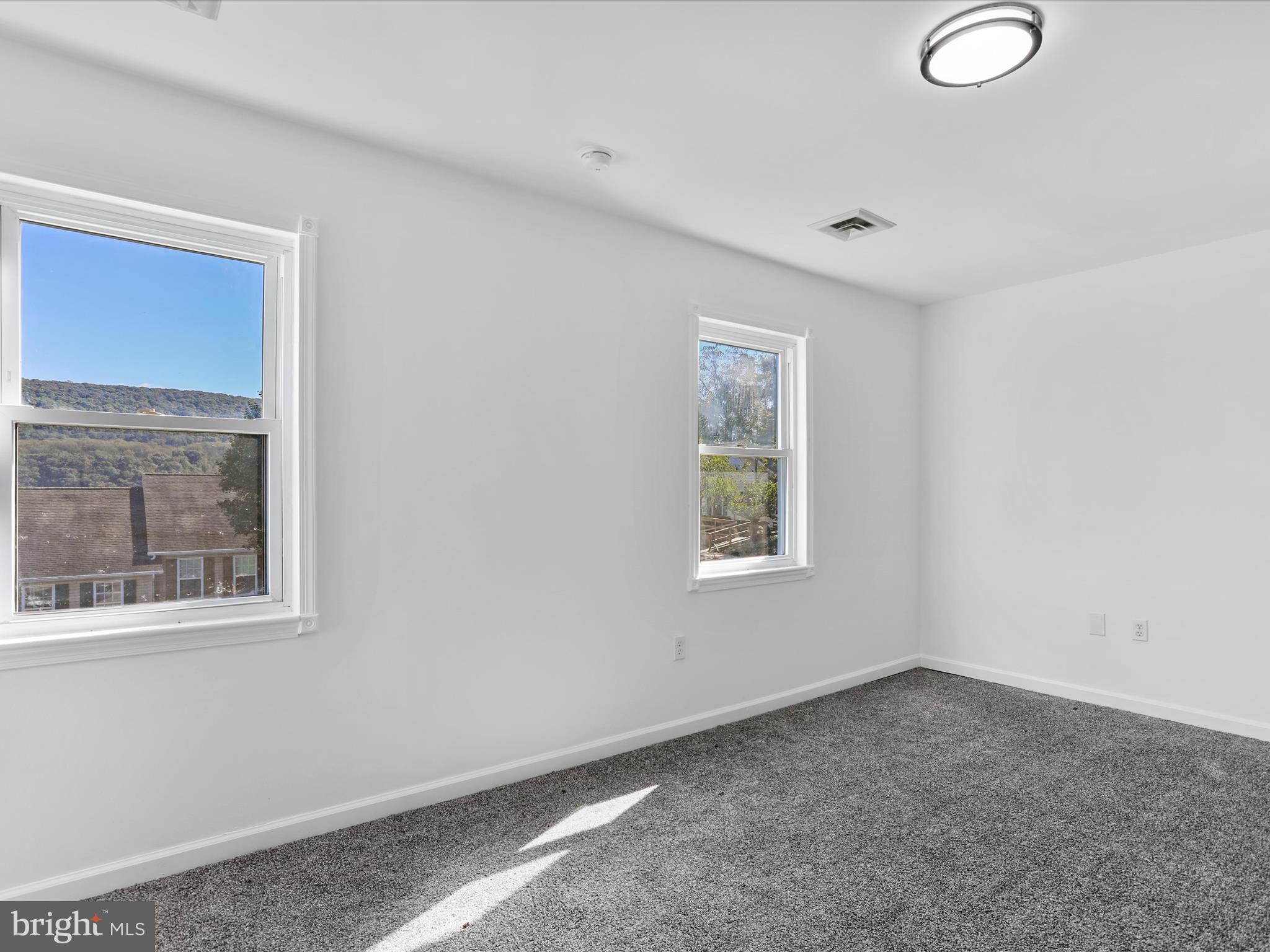 MADISON PARK - Residential