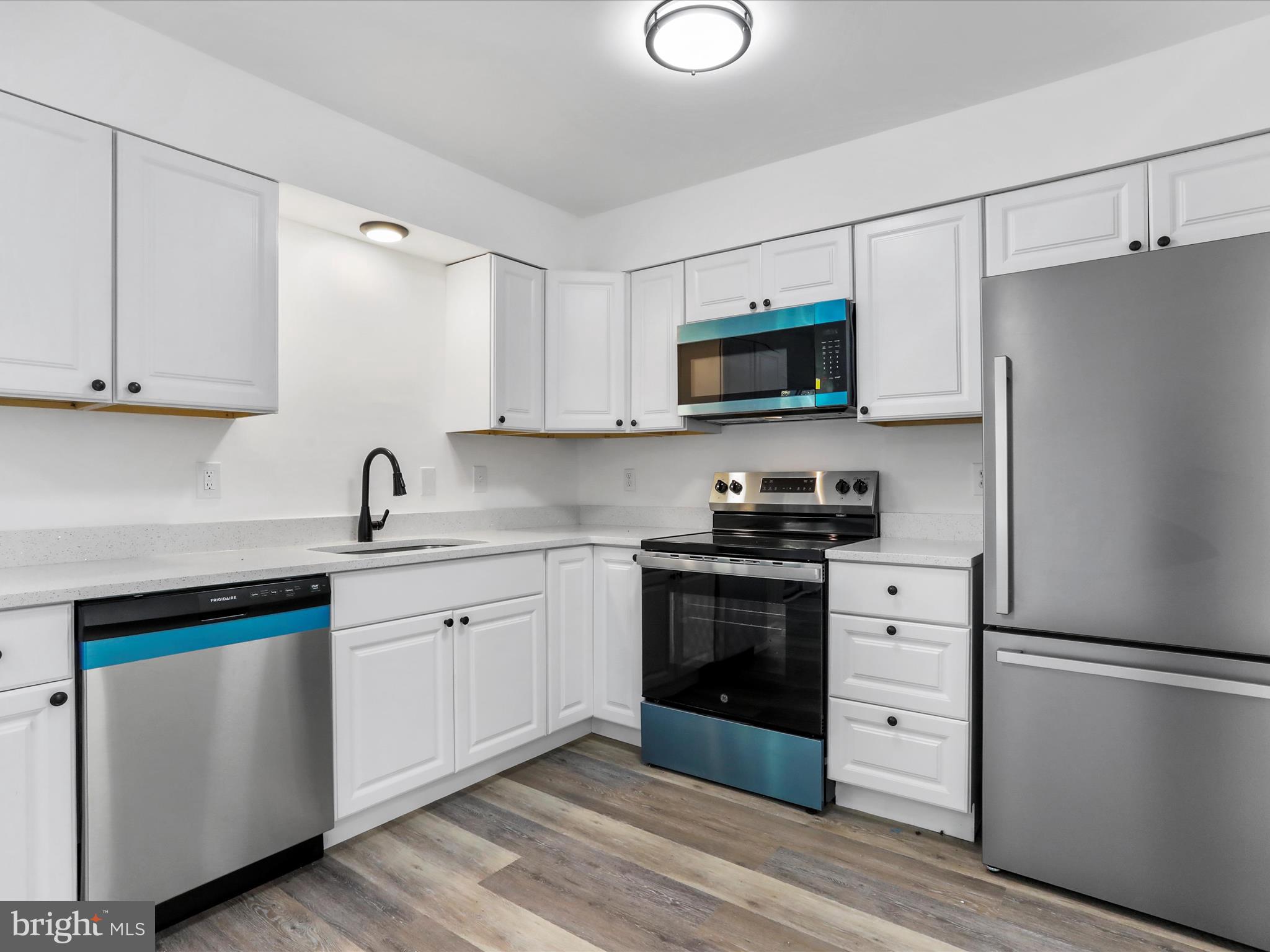 MADISON PARK - Residential