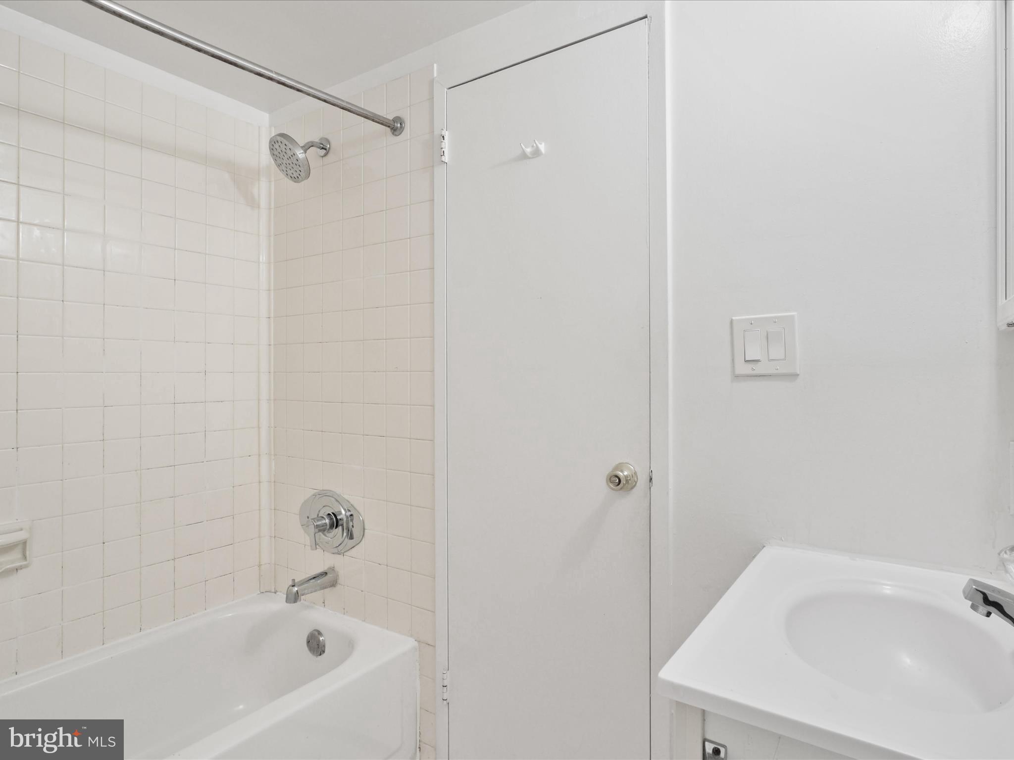 SHADOWOOD - Residential