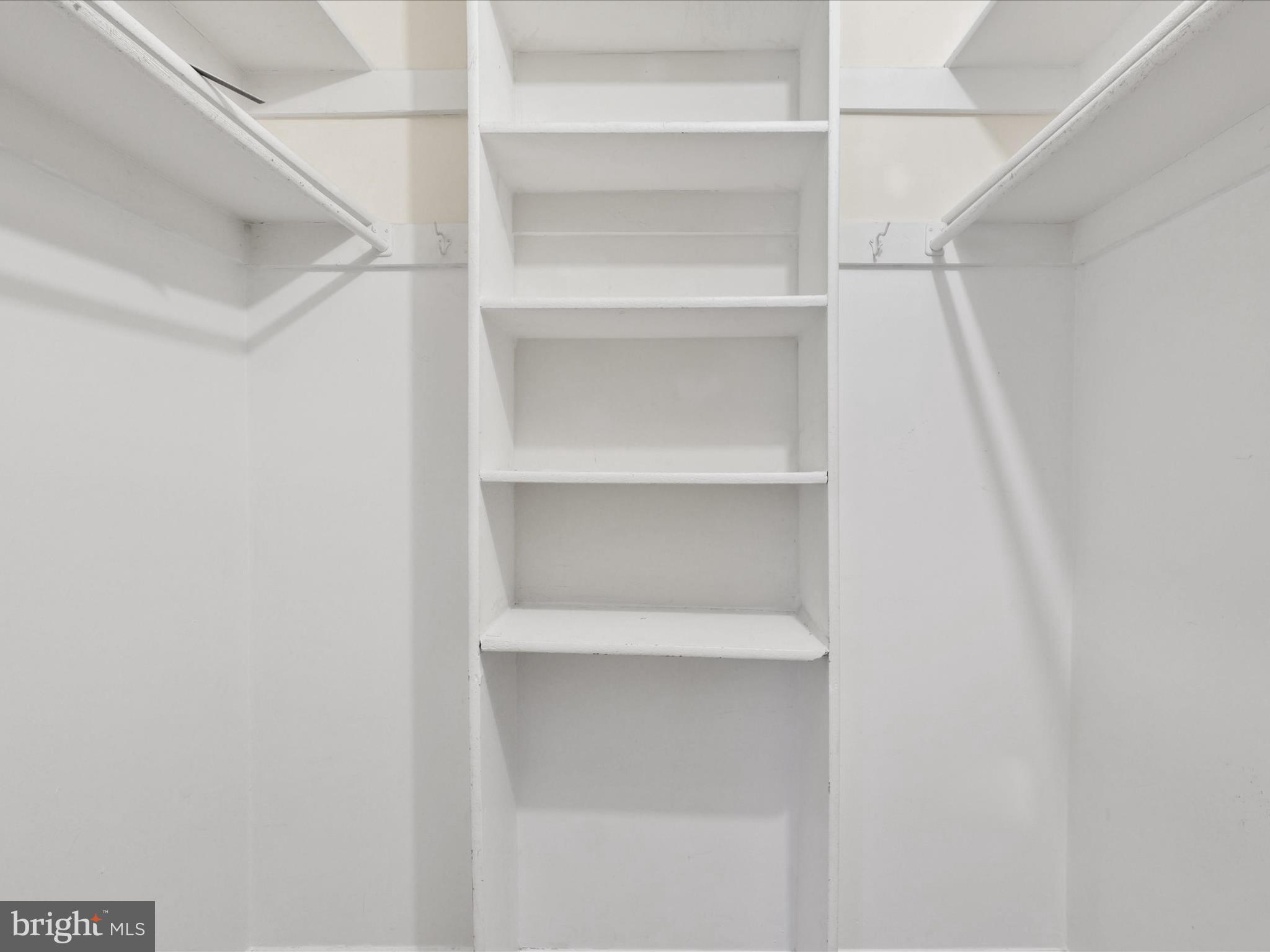 SHADOWOOD - Residential