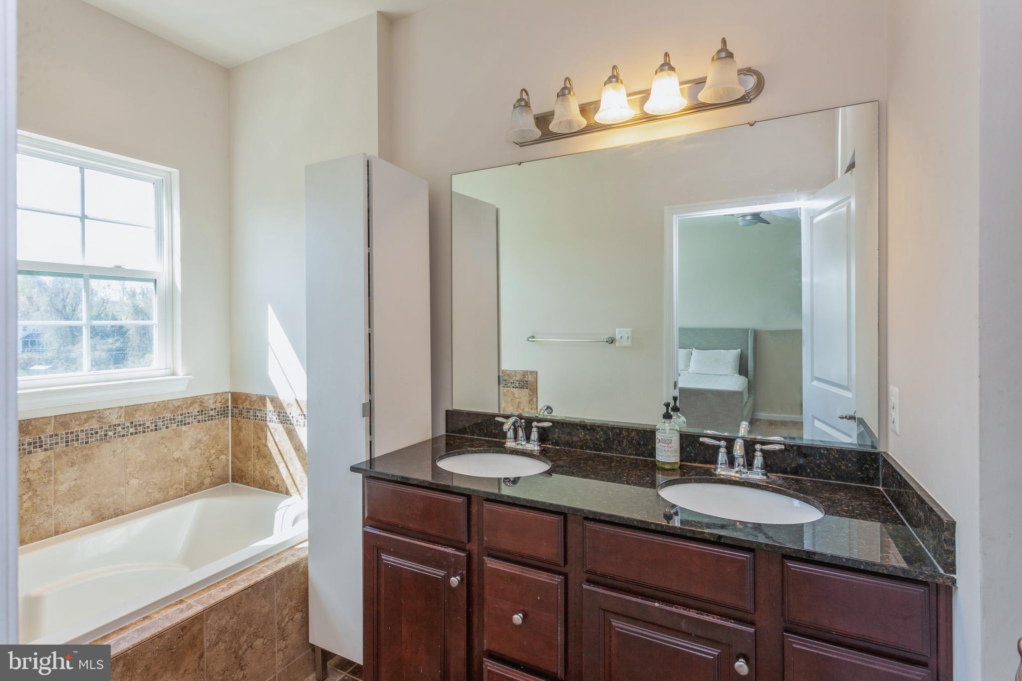 MONMOUTH MEADOWS - Residential