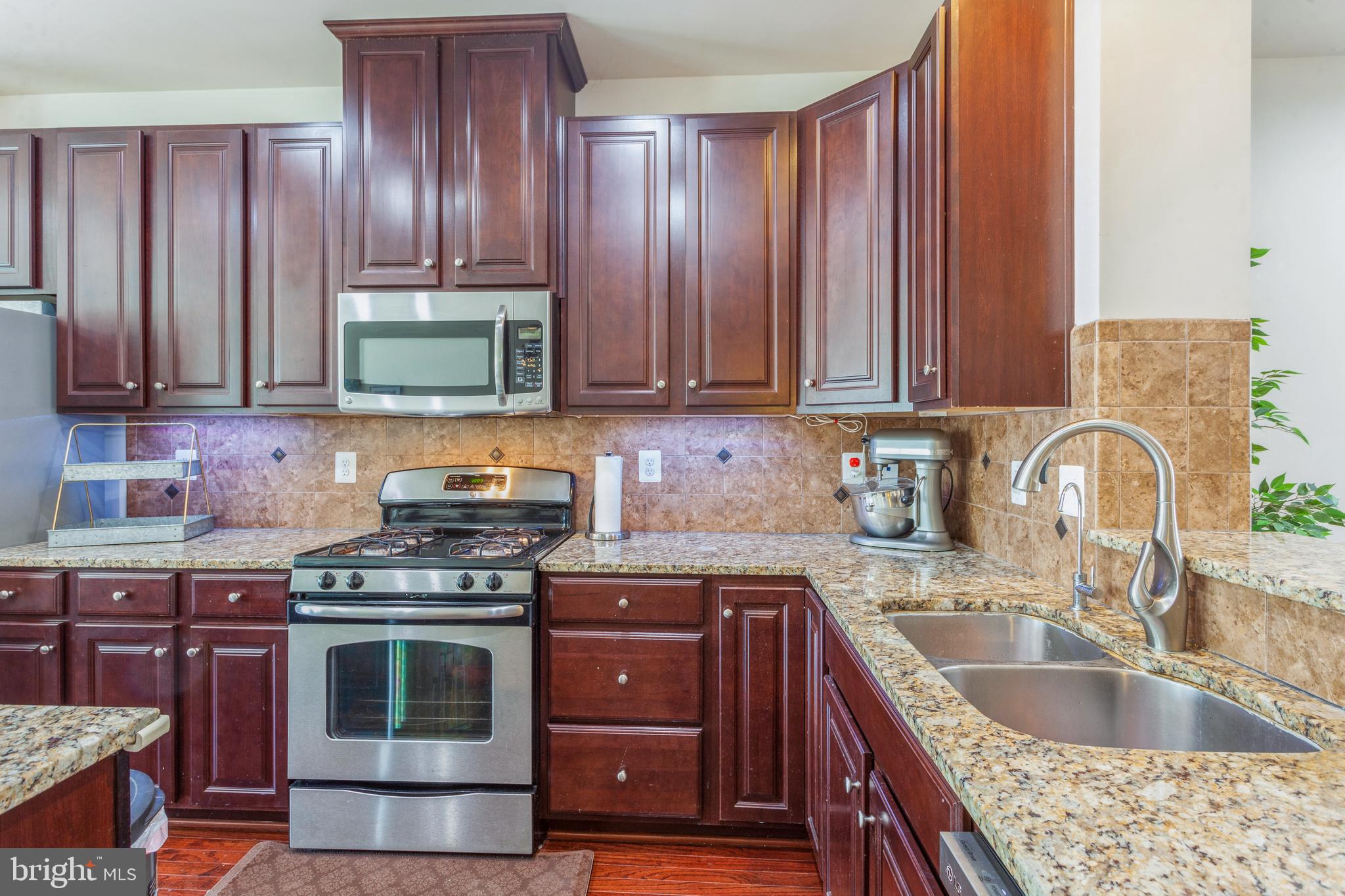 MONMOUTH MEADOWS - Residential