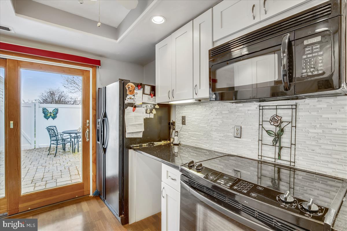 LEISURE WORLD - Residential