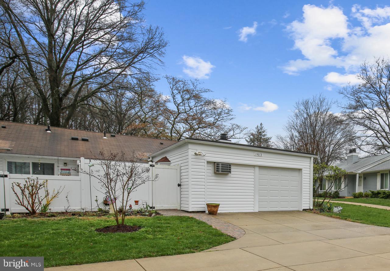 LEISURE WORLD - Residential