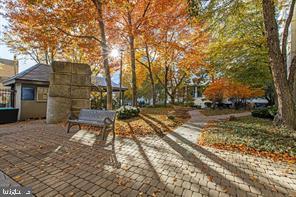 LOGAN SQUARE - Residential
