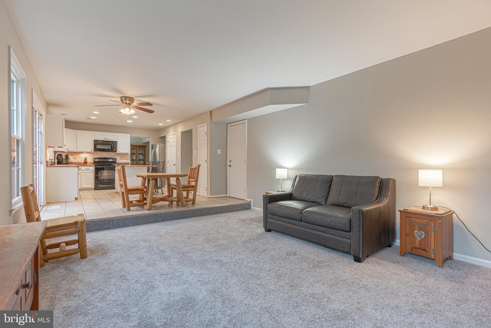 WELLINGTON/CLOVERHILL - Residential