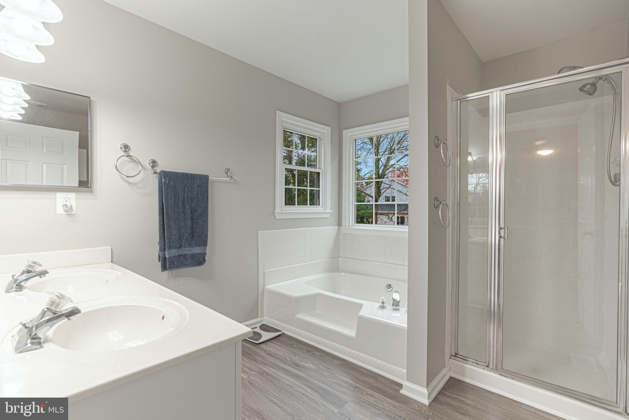 WELLINGTON/CLOVERHILL - Residential
