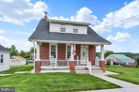 Homes For Sale - 125 N High Street<br/> York County, SPRING GROVE, PA 17362