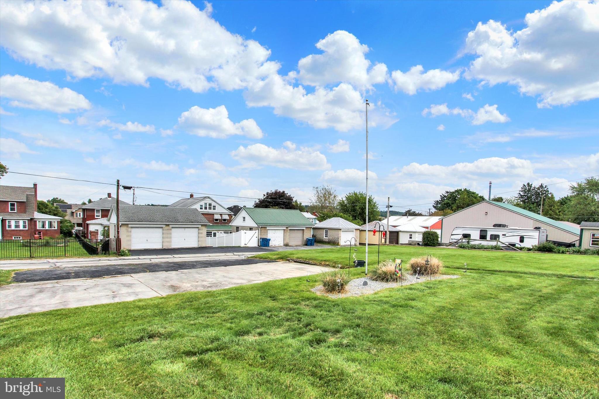 SPRING GROVE - Residential