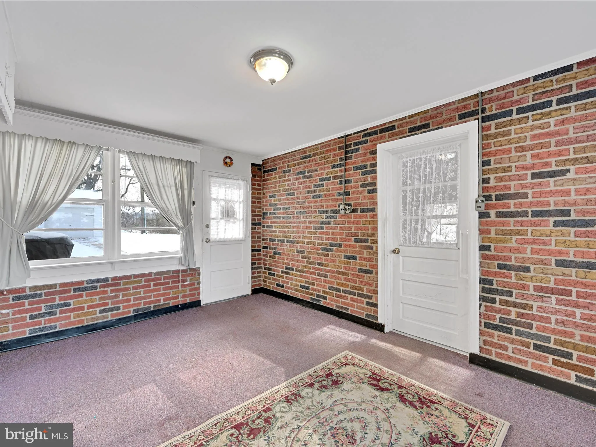 Willow Street, Pennsylvania 17584, United States, 3 Bedrooms Bedrooms, ,1 BathroomBathrooms,Residential,Pending,15643