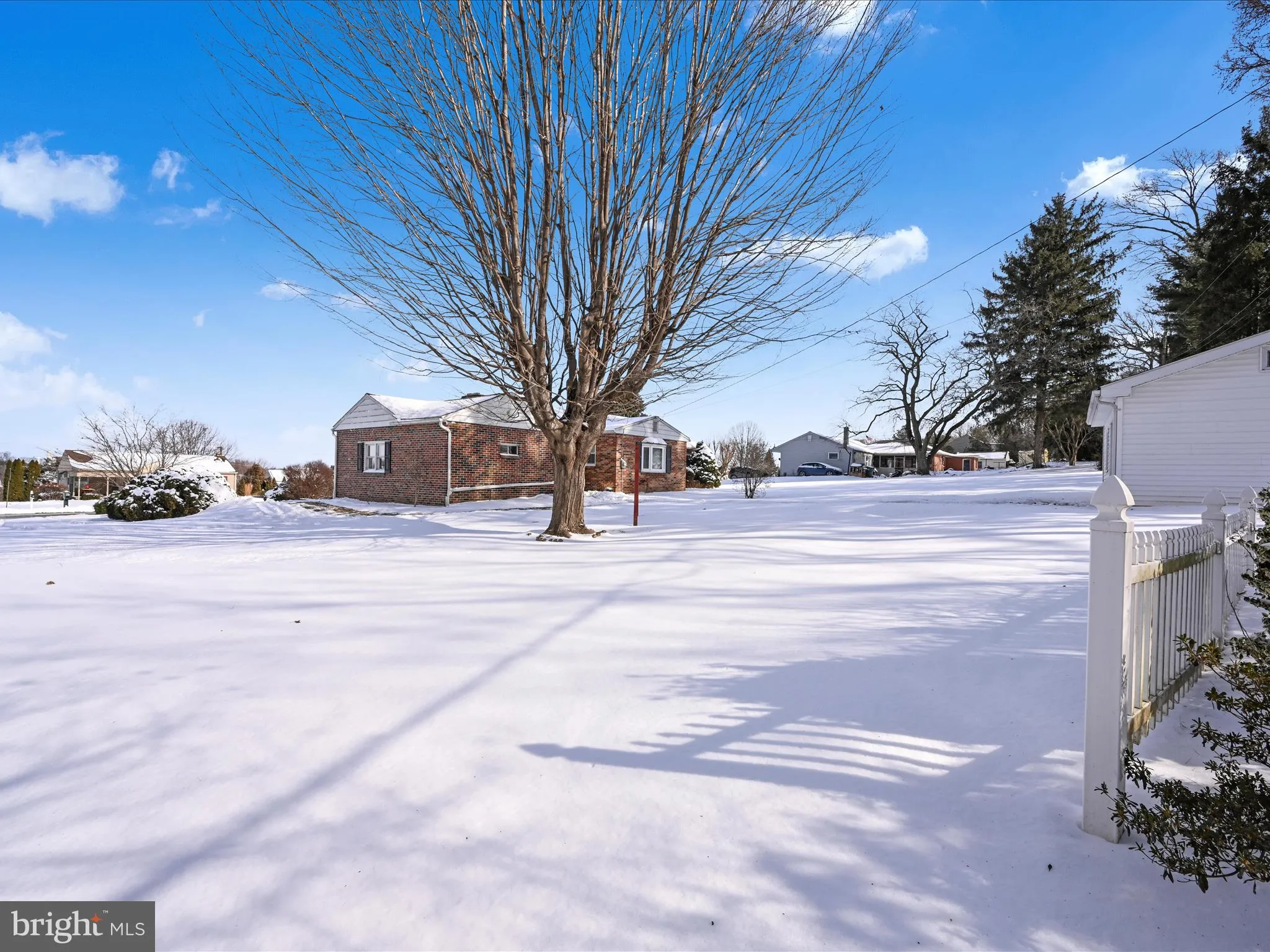 Willow Street, Pennsylvania 17584, United States, 3 Bedrooms Bedrooms, ,1 BathroomBathrooms,Residential,Pending,15643