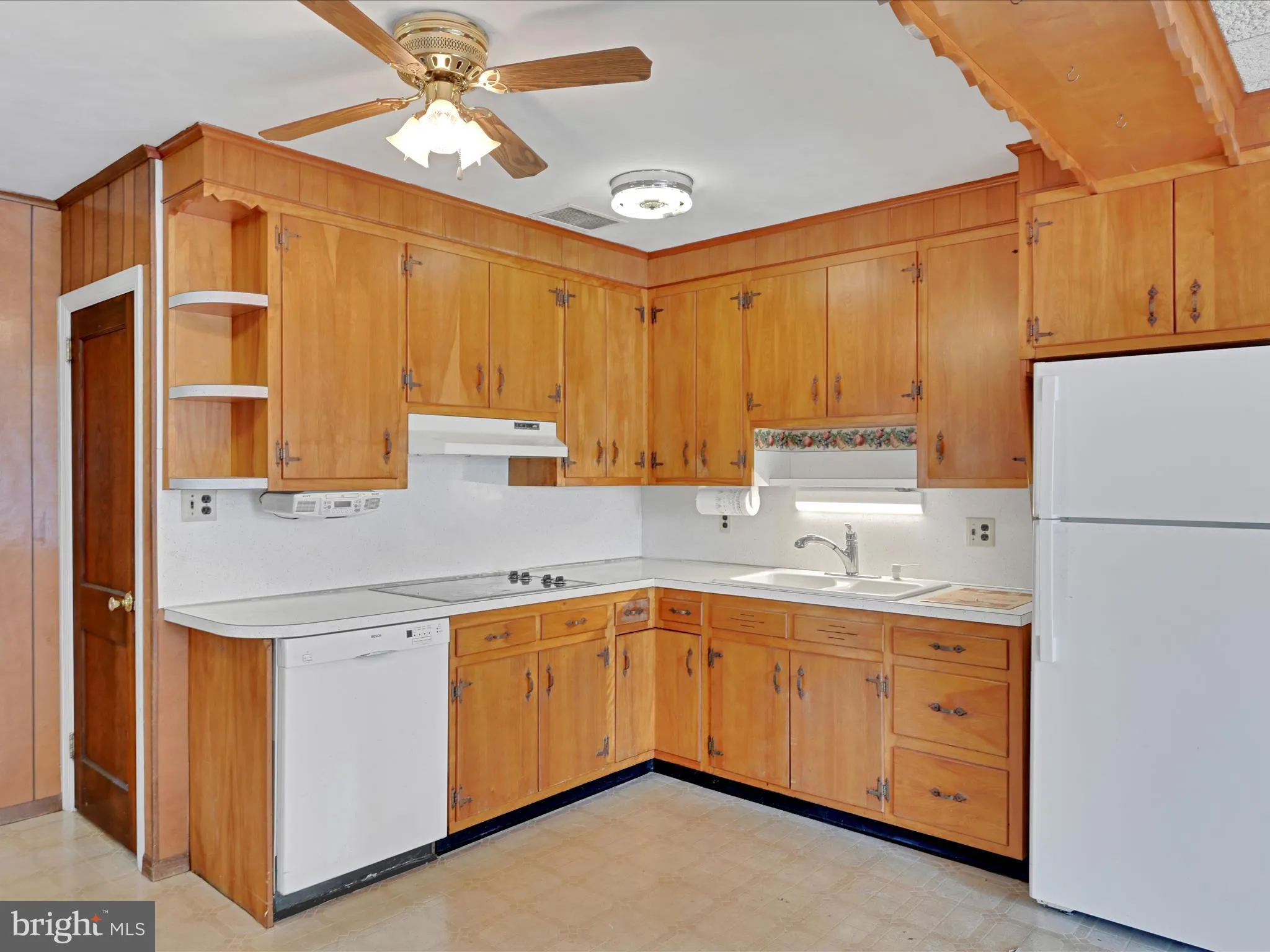 Willow Street, Pennsylvania 17584, United States, 3 Bedrooms Bedrooms, ,1 BathroomBathrooms,Residential,Pending,15643