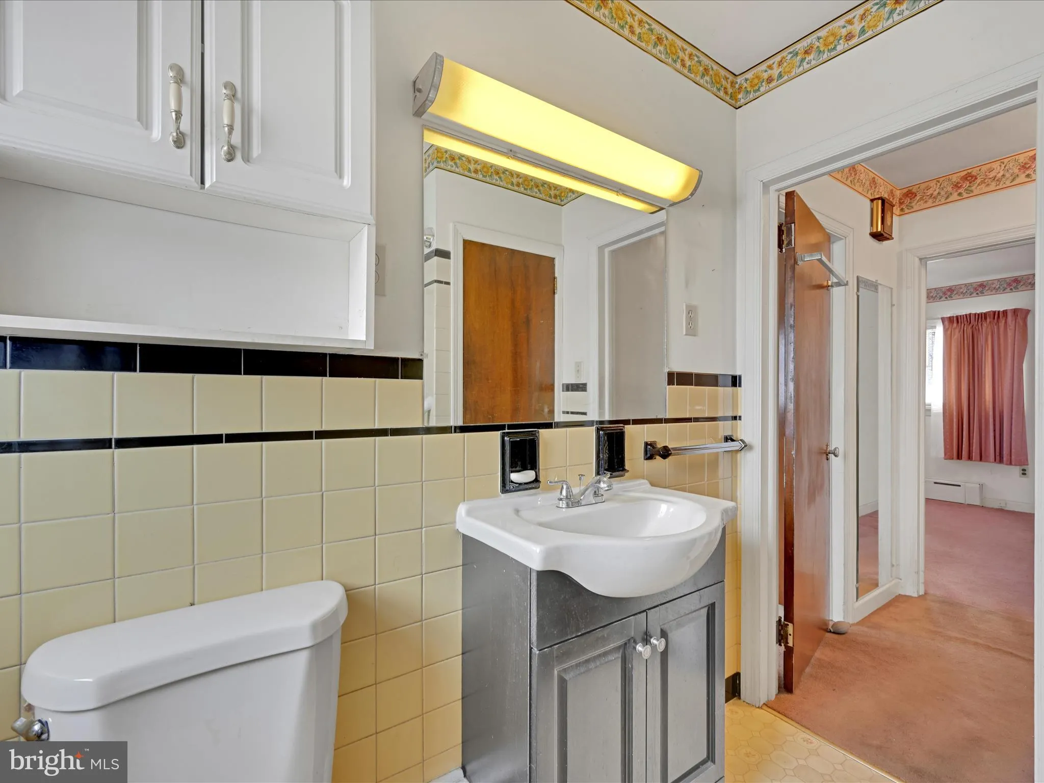 Willow Street, Pennsylvania 17584, United States, 3 Bedrooms Bedrooms, ,1 BathroomBathrooms,Residential,Pending,15643