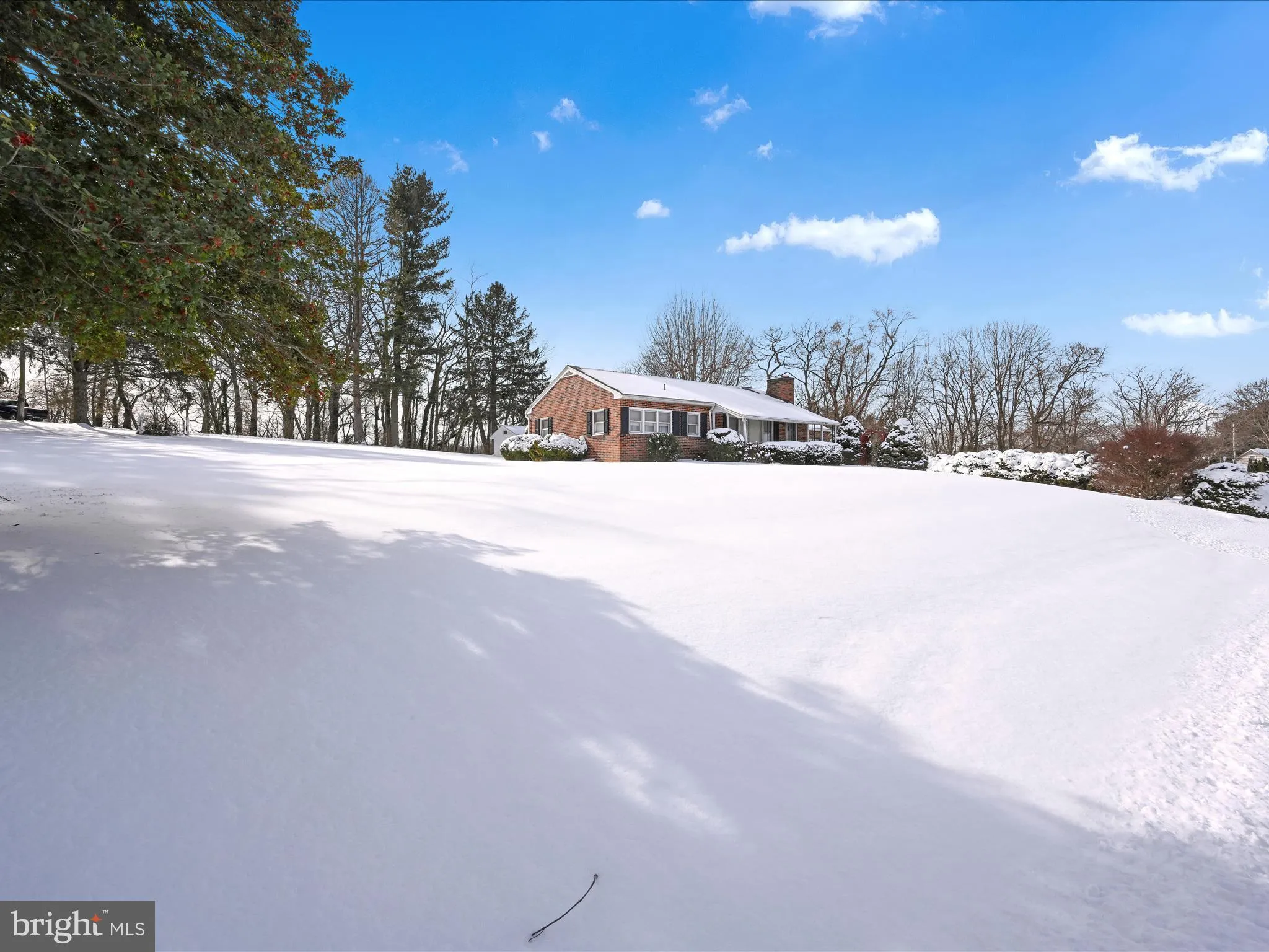 Willow Street, Pennsylvania 17584, United States, 3 Bedrooms Bedrooms, ,1 BathroomBathrooms,Residential,Pending,15643