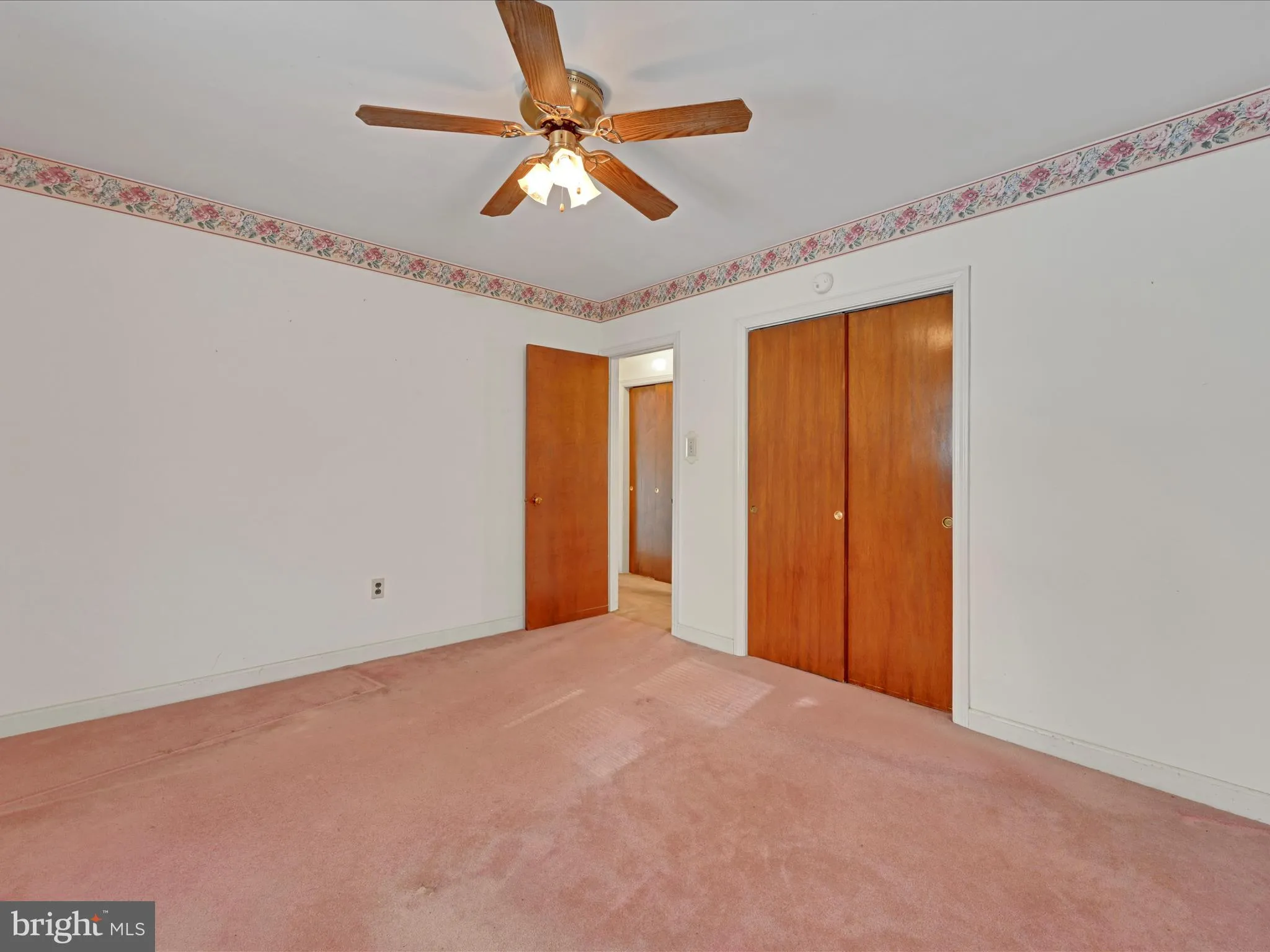 Willow Street, Pennsylvania 17584, United States, 3 Bedrooms Bedrooms, ,1 BathroomBathrooms,Residential,Pending,15643