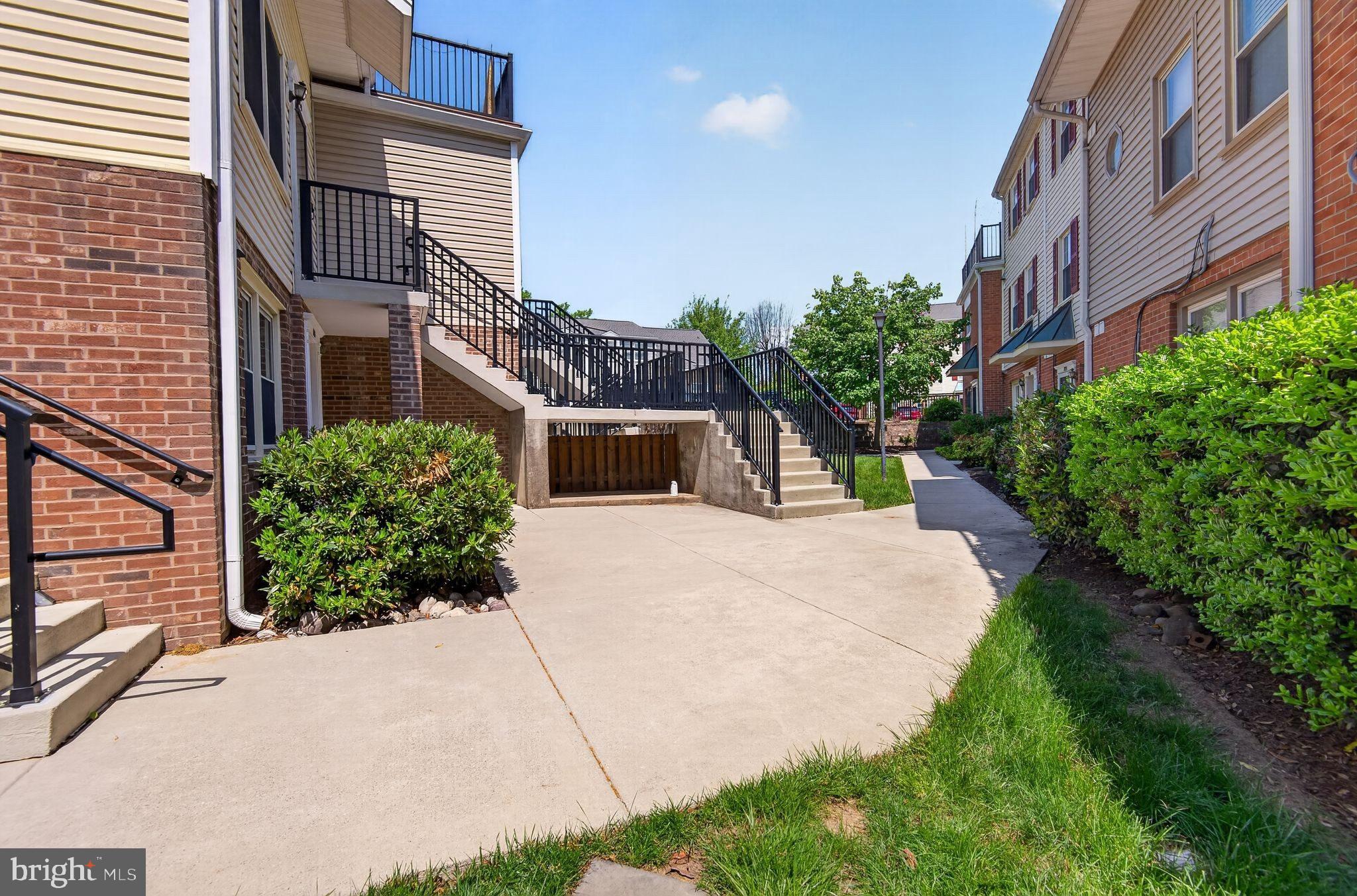 154 N BEDFORD STREET A A