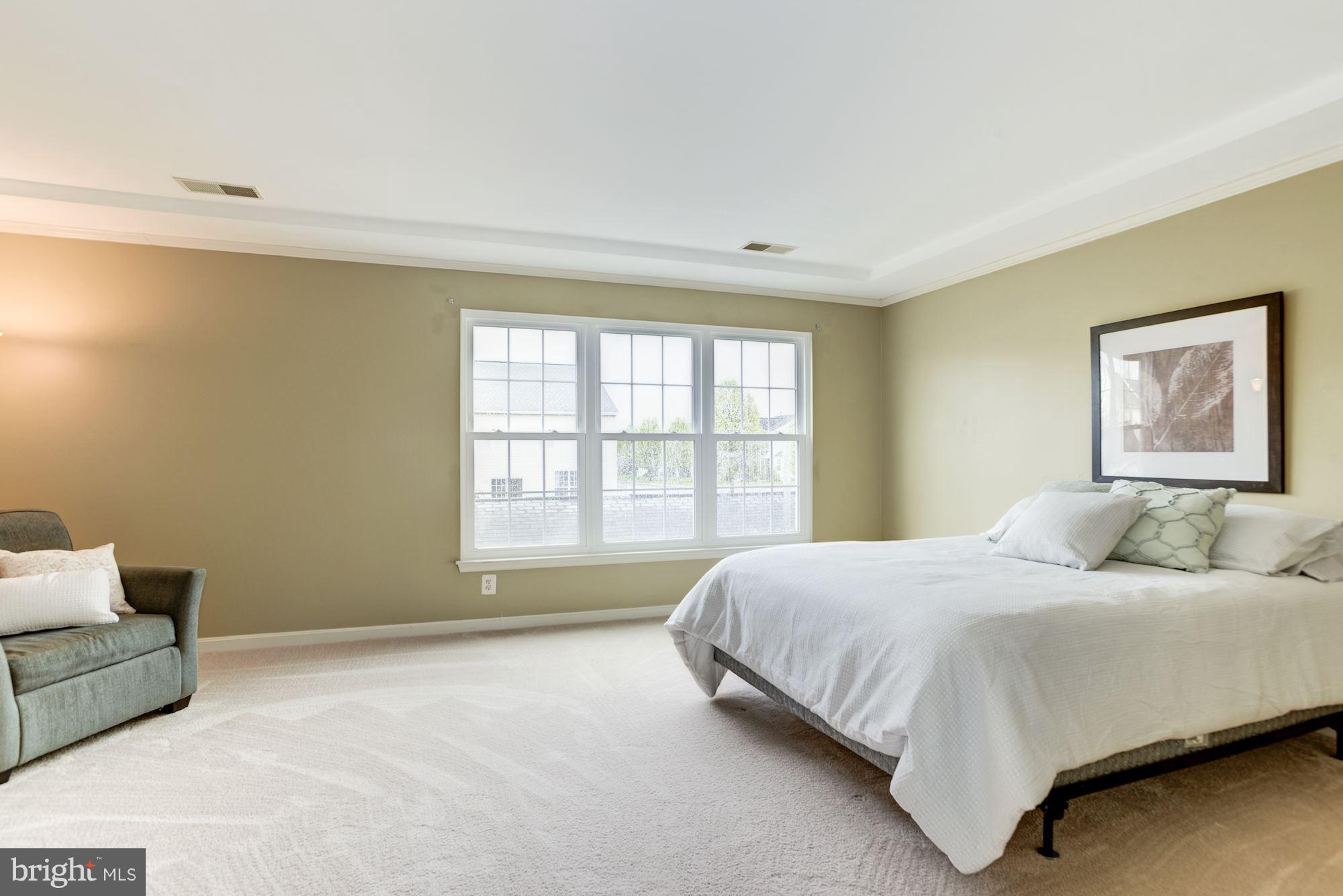 SOUTH RIDING - Residential