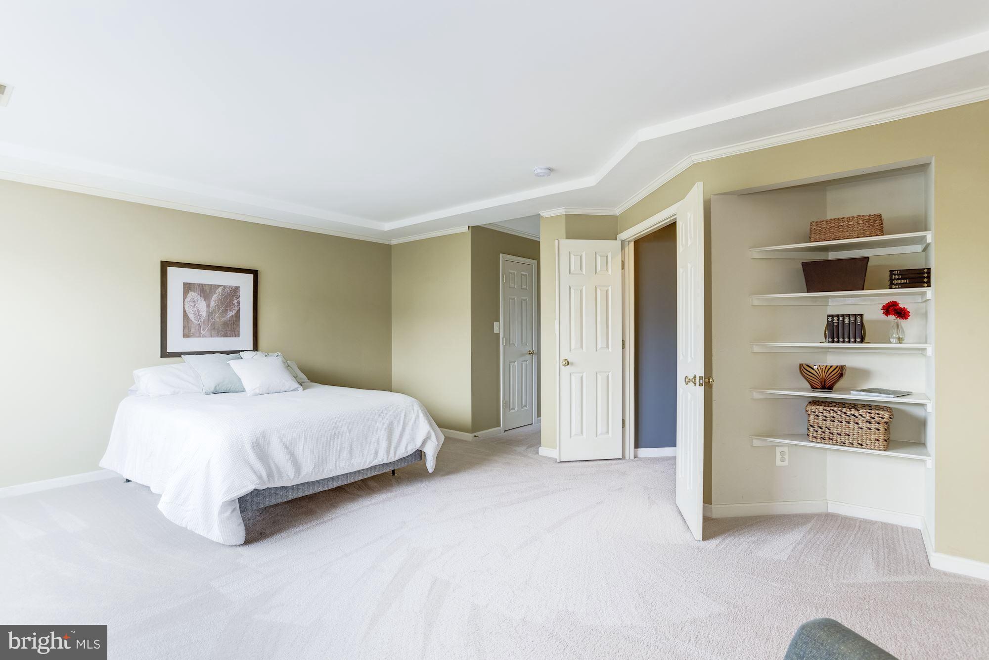 SOUTH RIDING - Residential