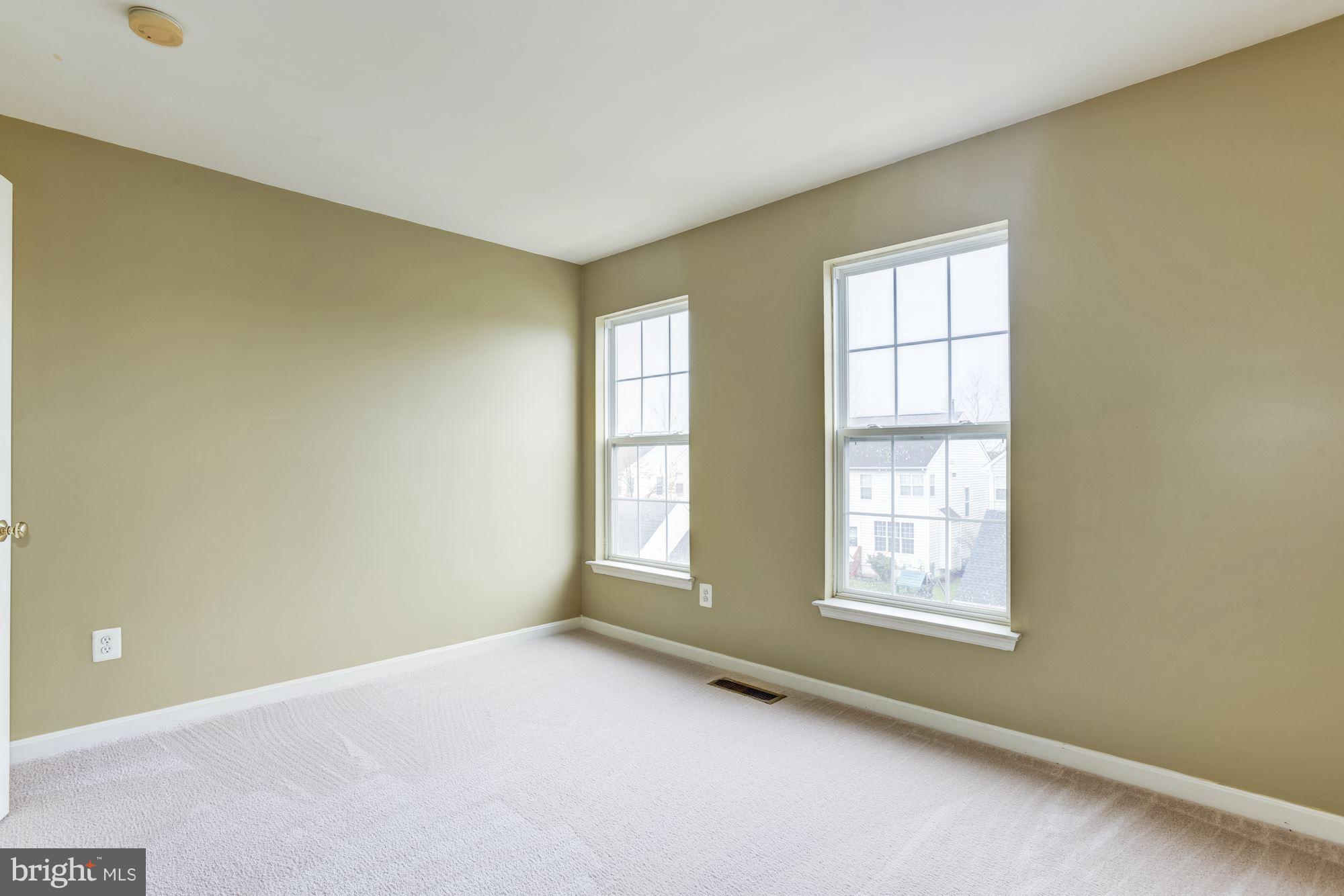 SOUTH RIDING - Residential