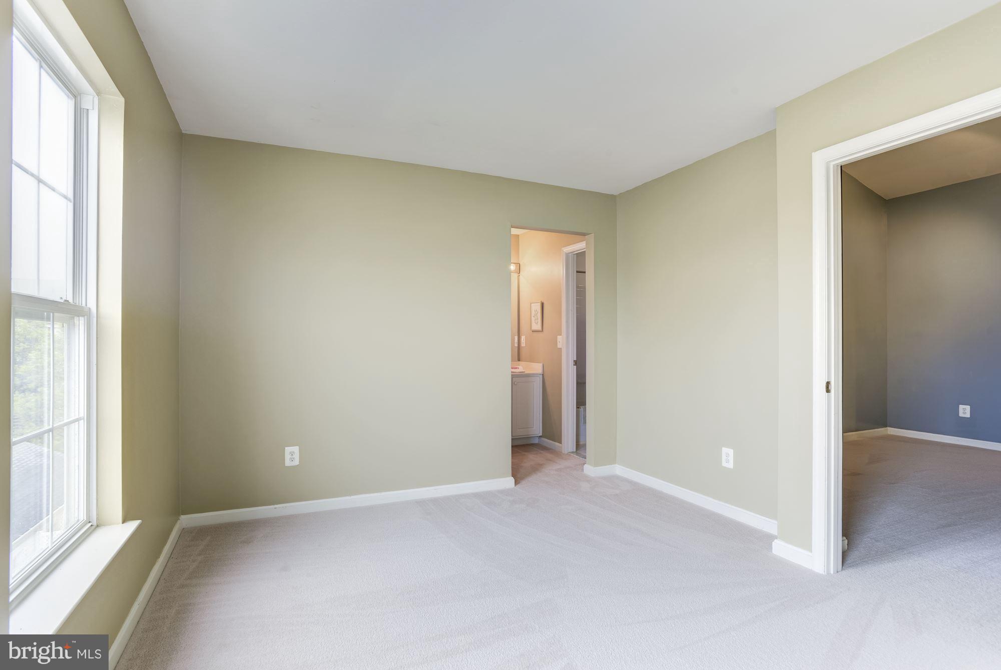 SOUTH RIDING - Residential