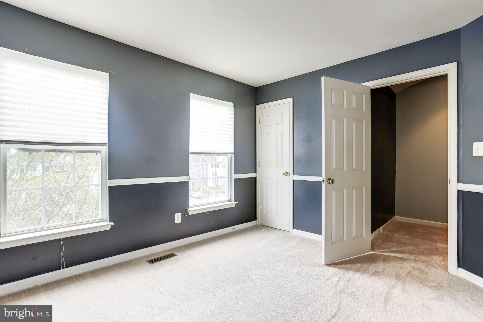 SOUTH RIDING - Residential