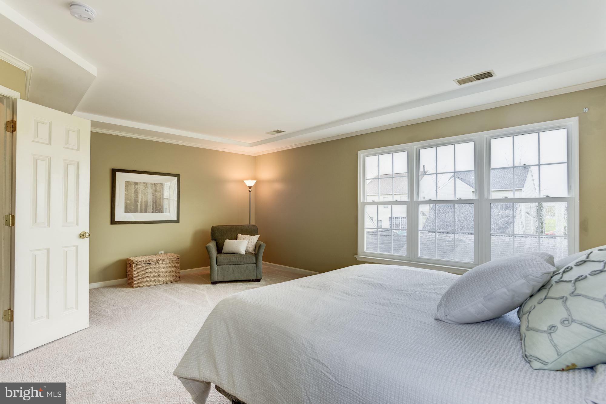 SOUTH RIDING - Residential