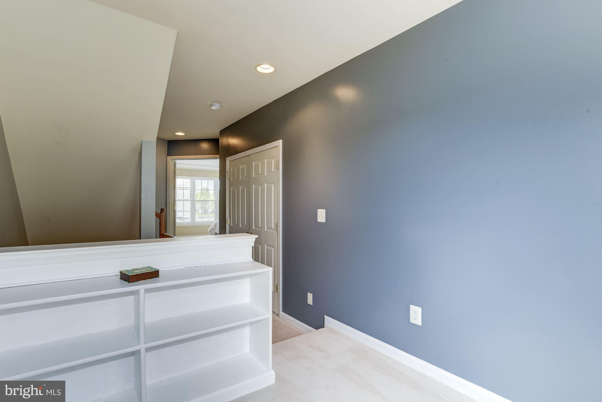 SOUTH RIDING - Residential