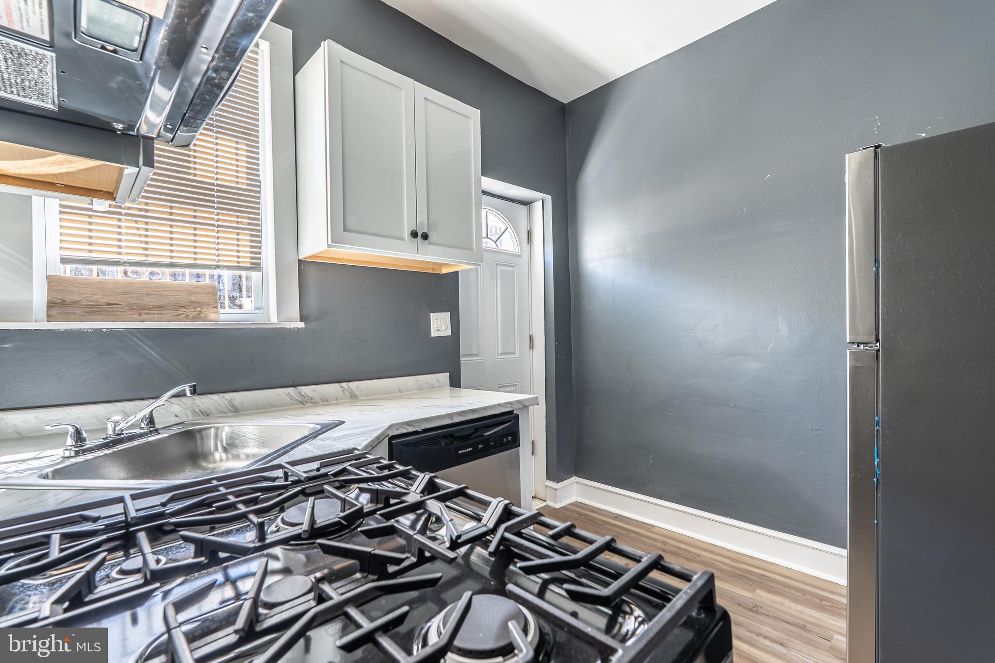 WEST OAK LANE - Residential