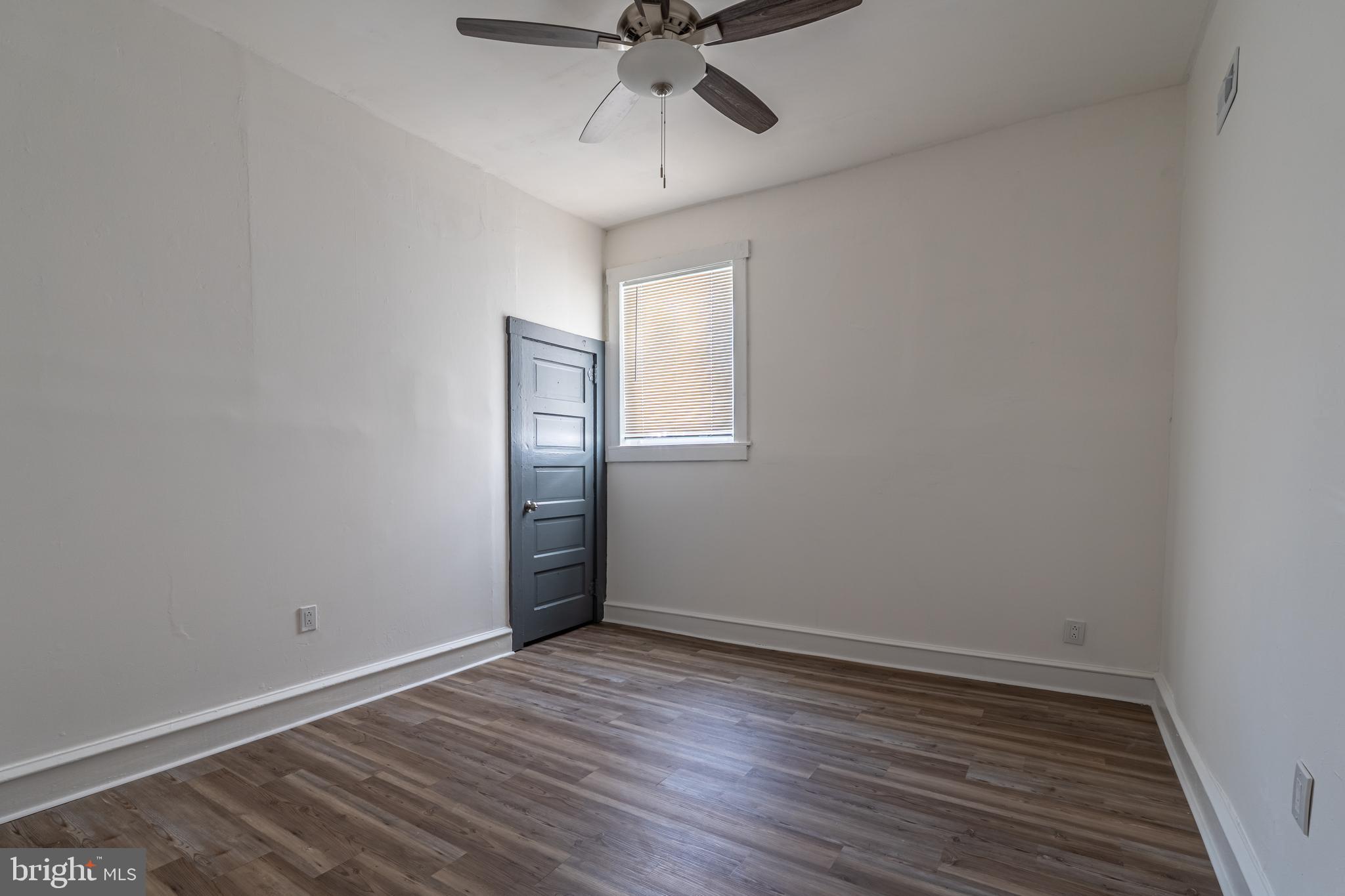 WEST OAK LANE - Residential