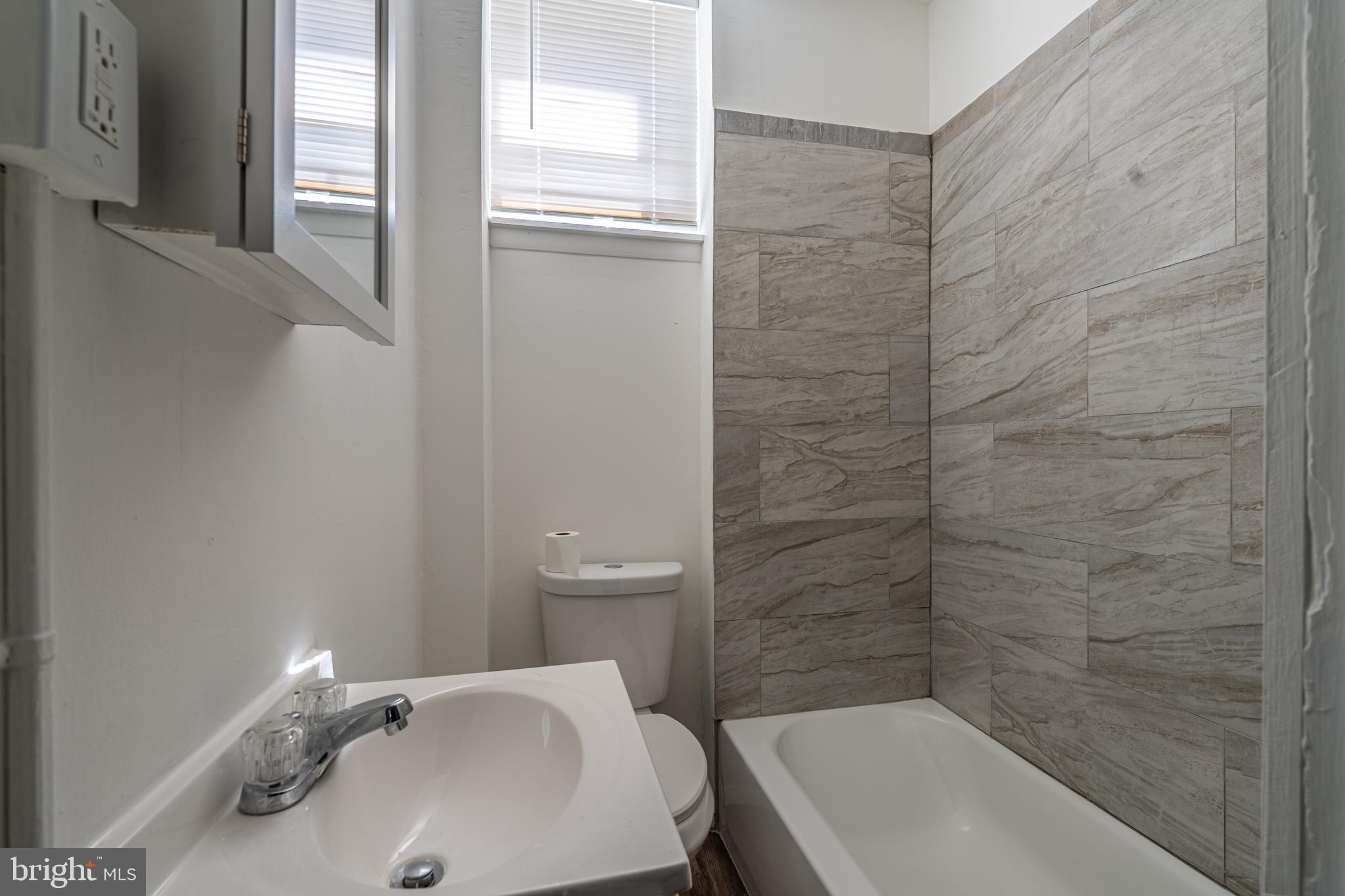 WEST OAK LANE - Residential