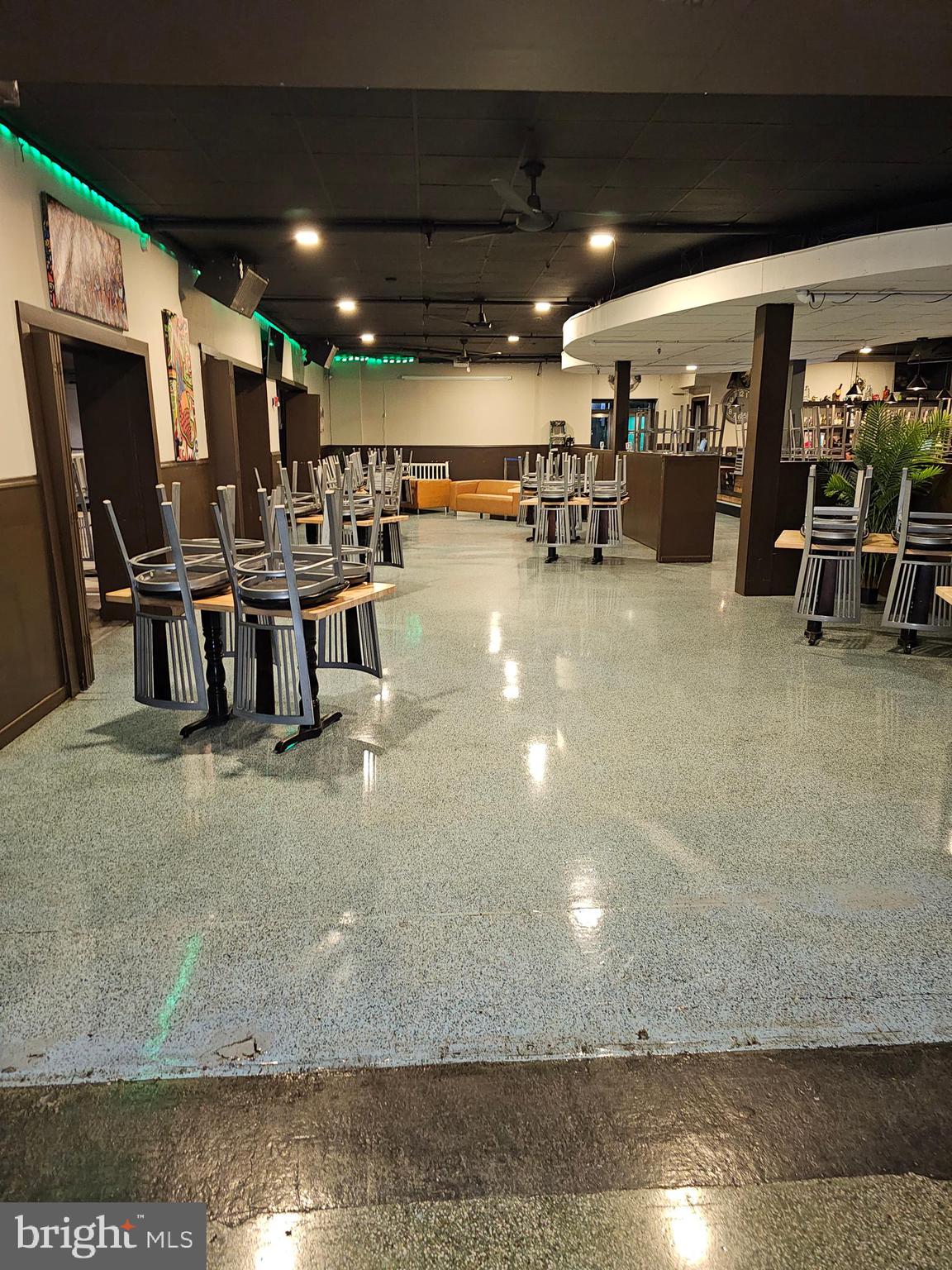 RHAWNHURST - Commercial Sale