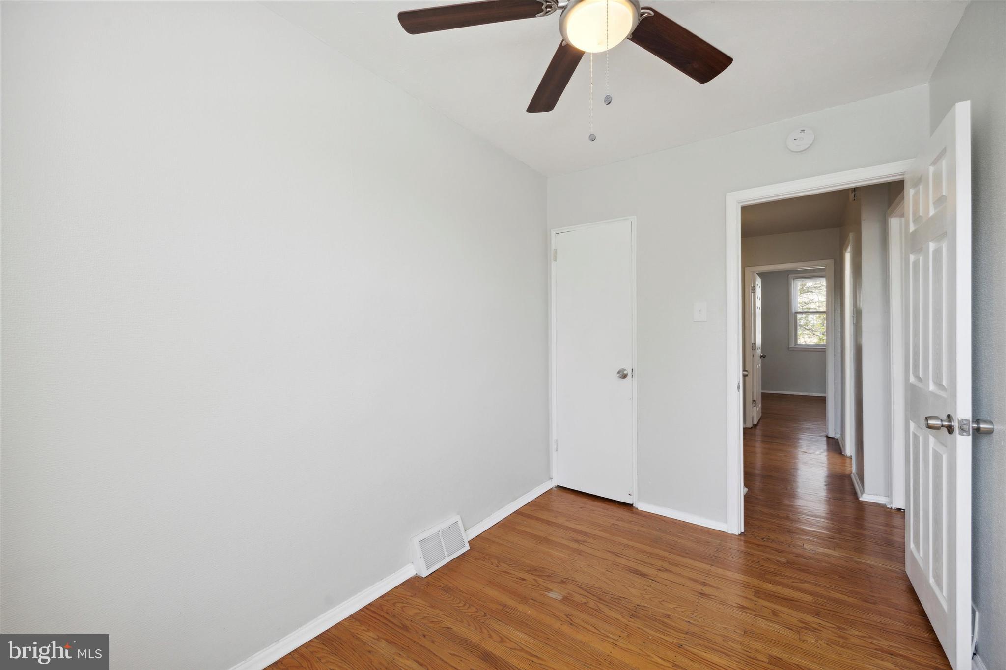 FERN ROCK - Residential Lease