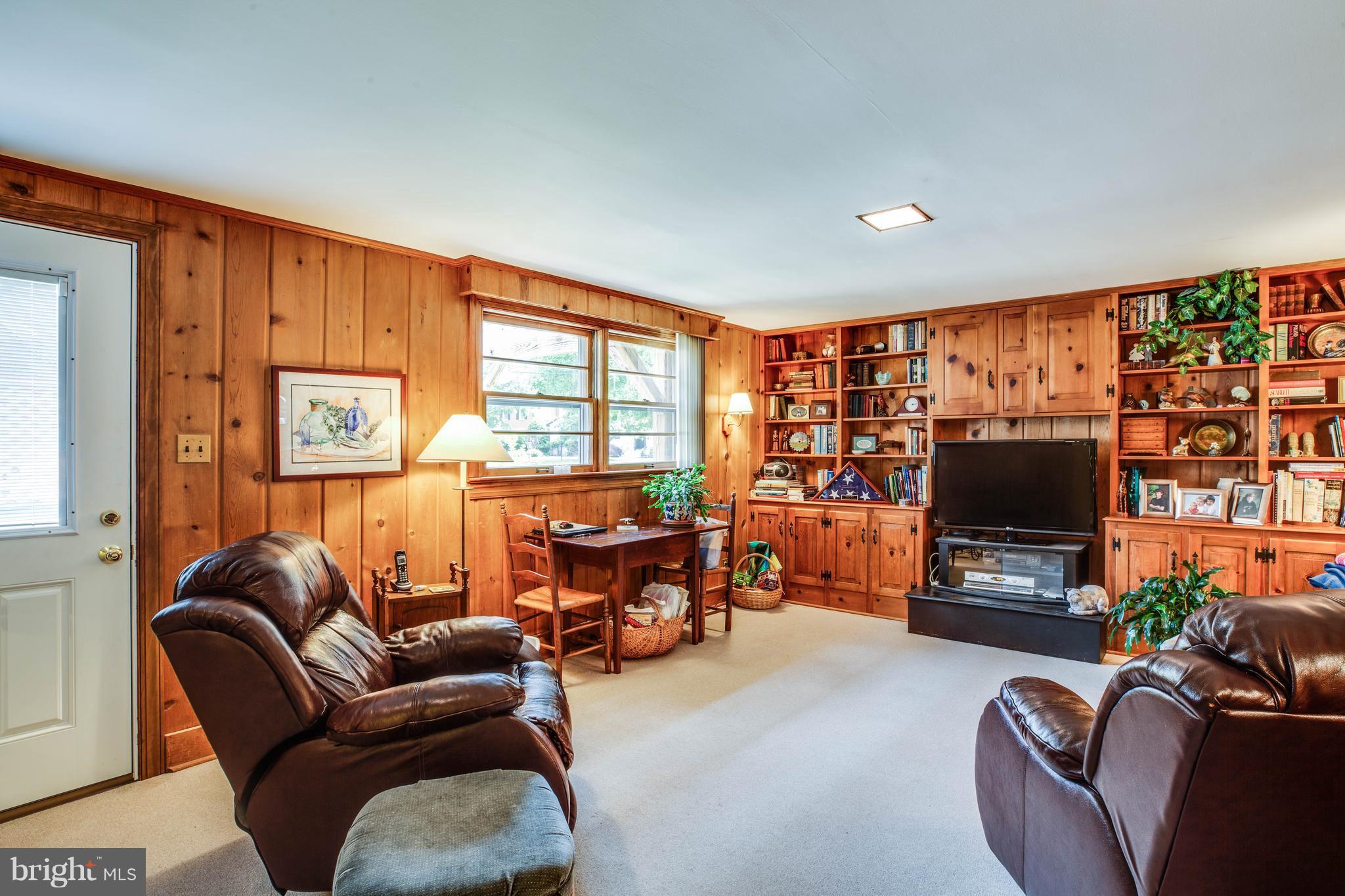 COLLEGE HEIGHTS - Residential