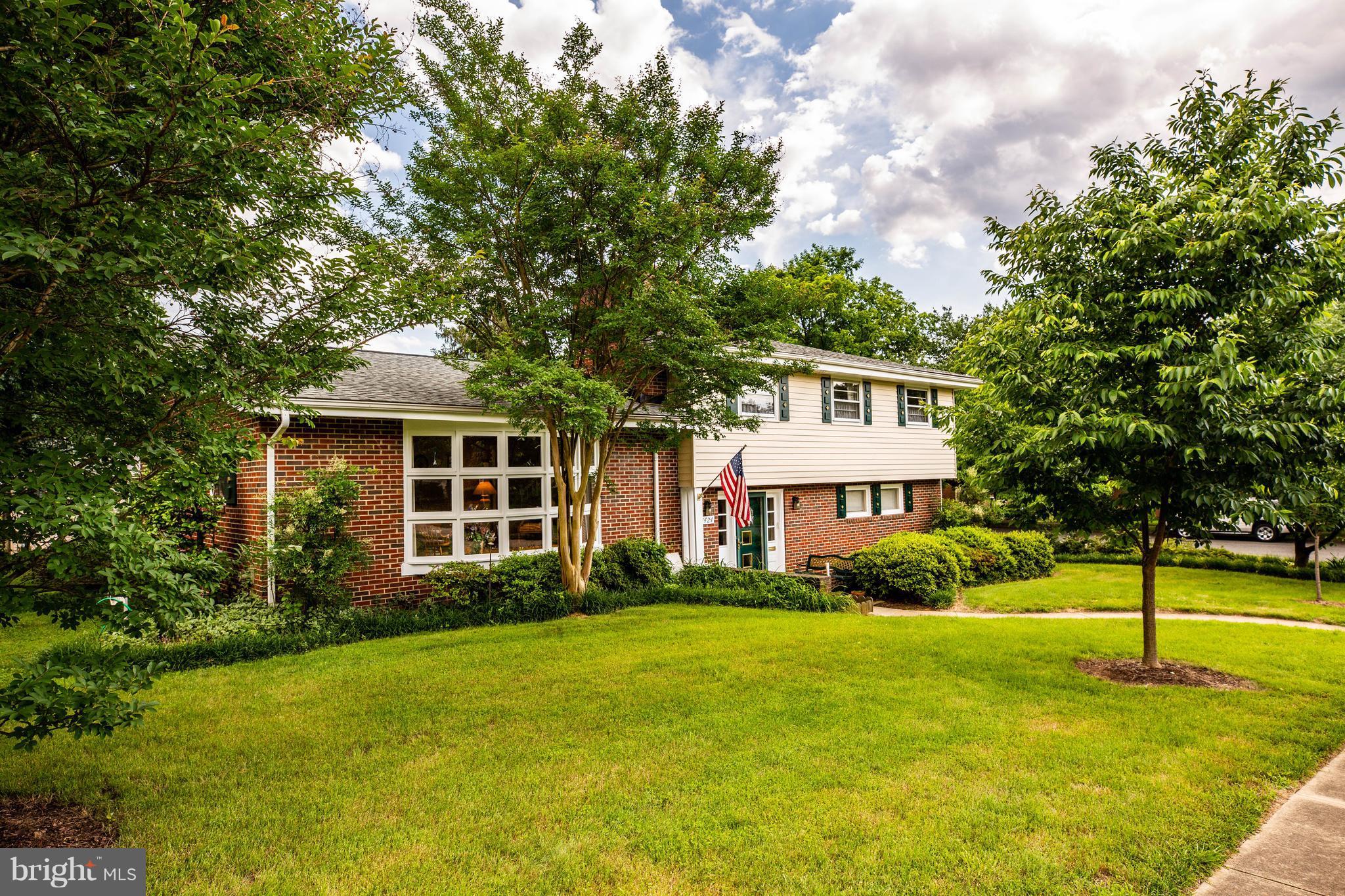 COLLEGE HEIGHTS - Residential