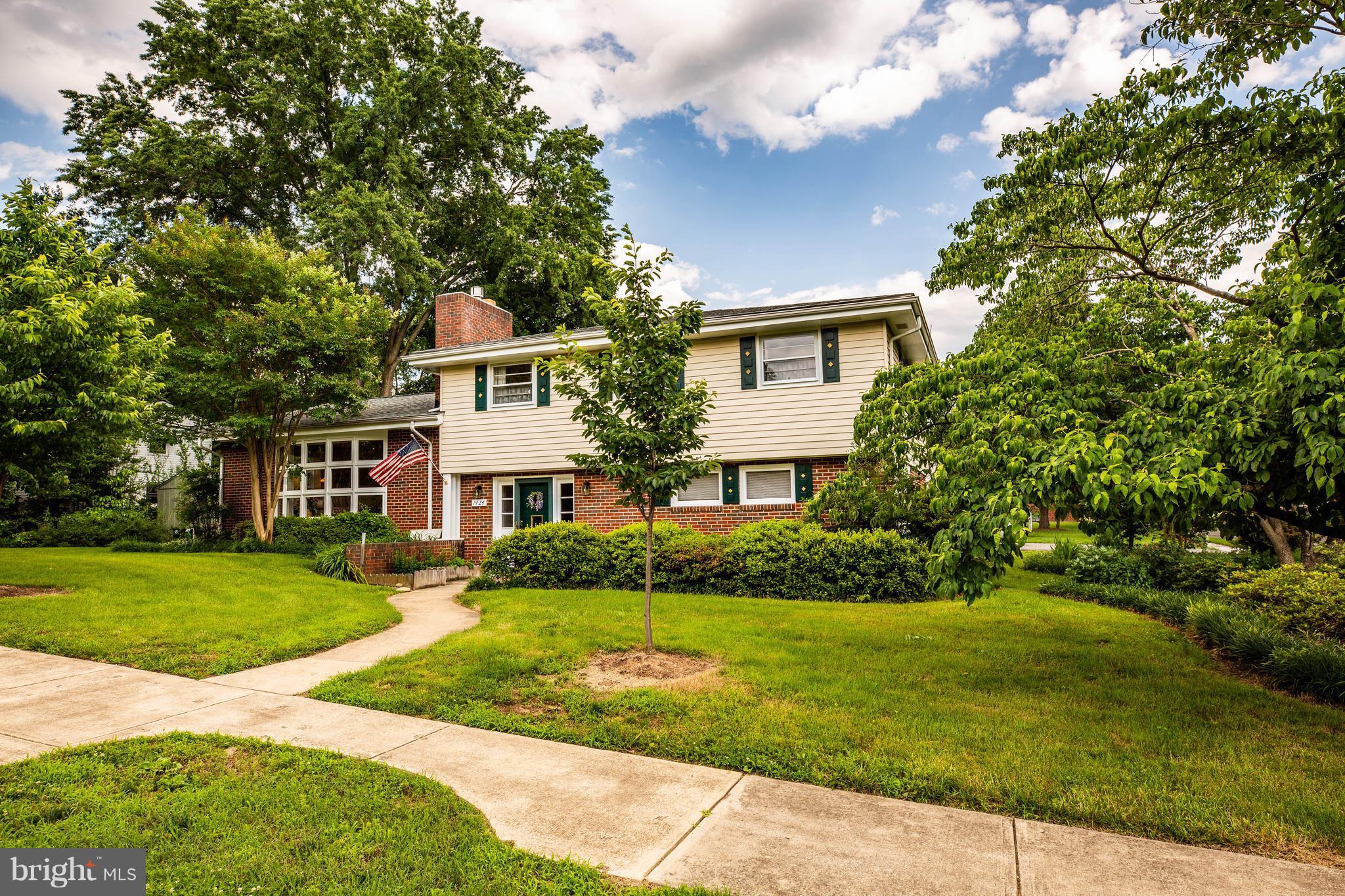 COLLEGE HEIGHTS - Residential