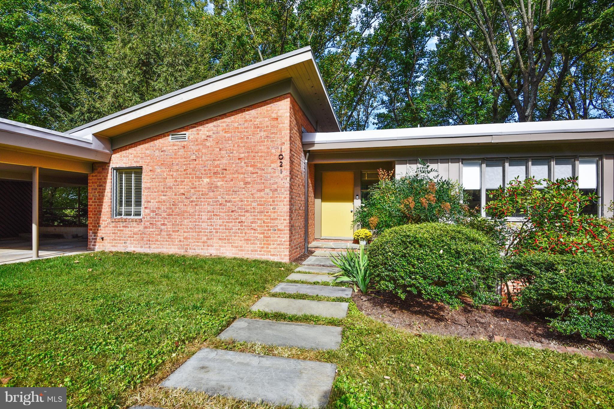 POPLAR HILL - Residential