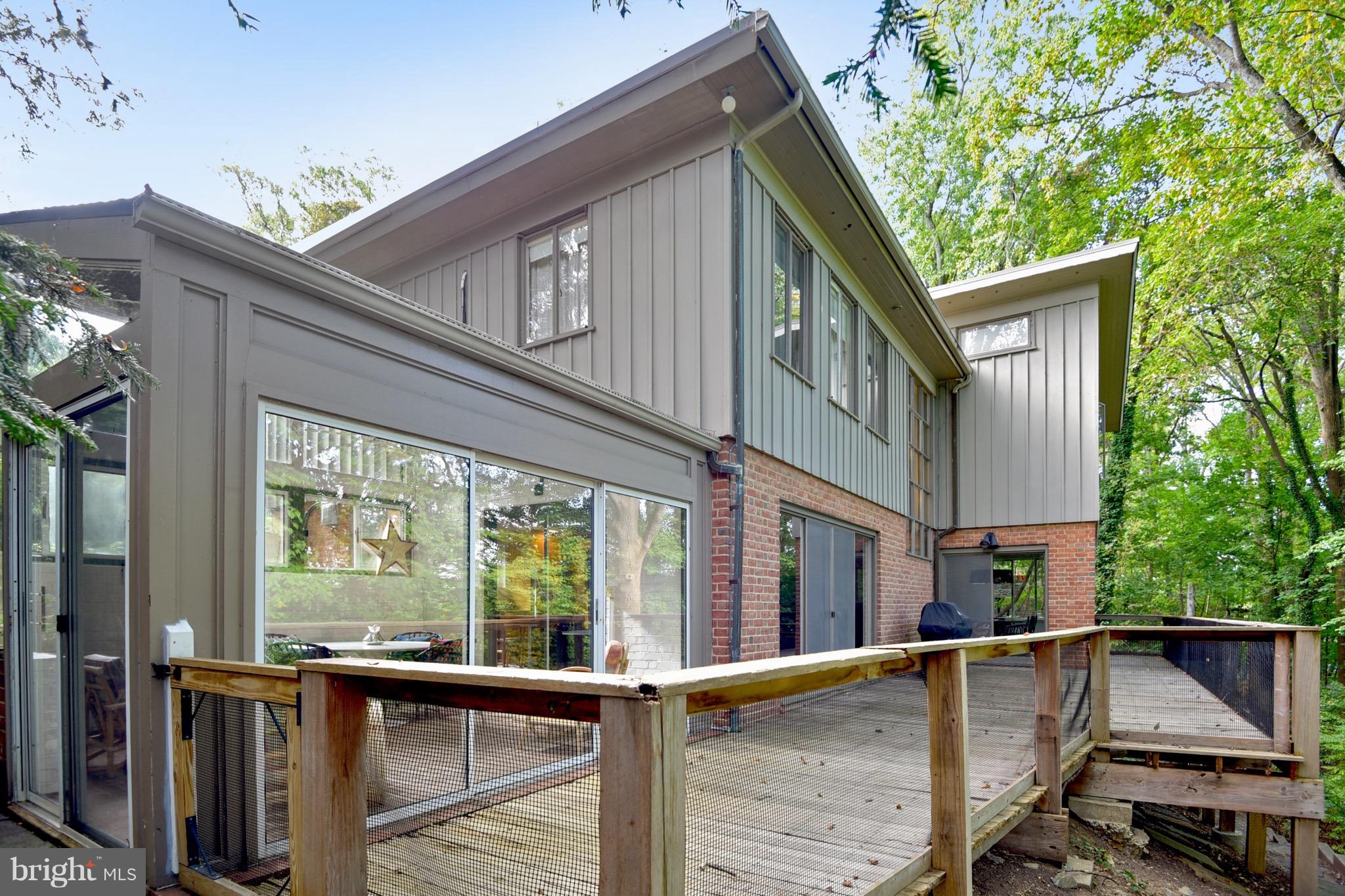 POPLAR HILL - Residential