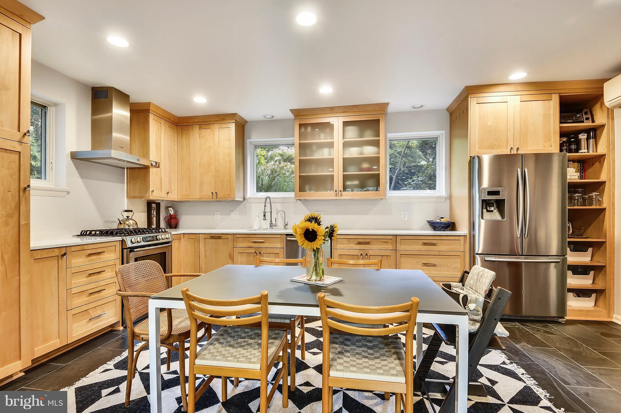 POPLAR HILL - Residential