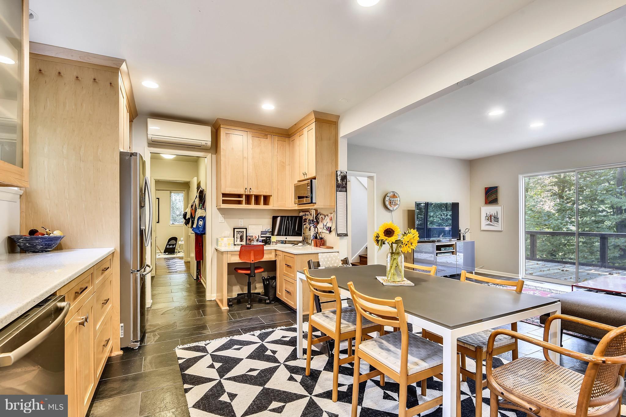 POPLAR HILL - Residential