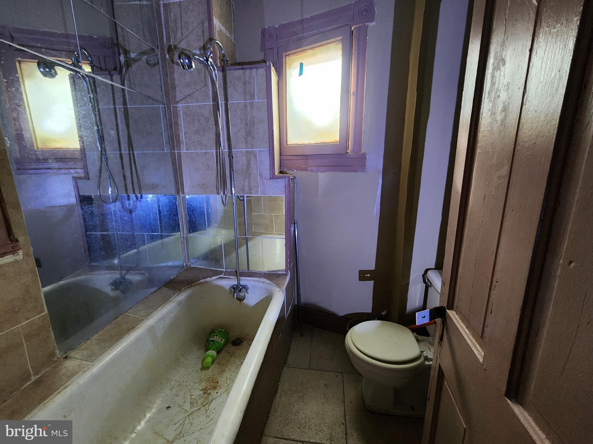 SANDTOWN-WINCHESTER - Residential