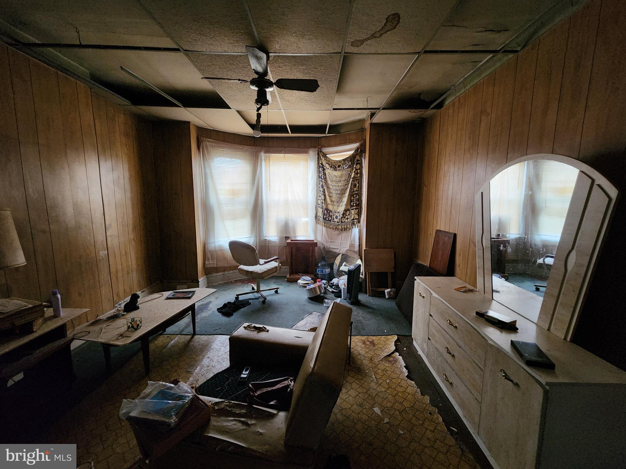 SANDTOWN-WINCHESTER - Residential