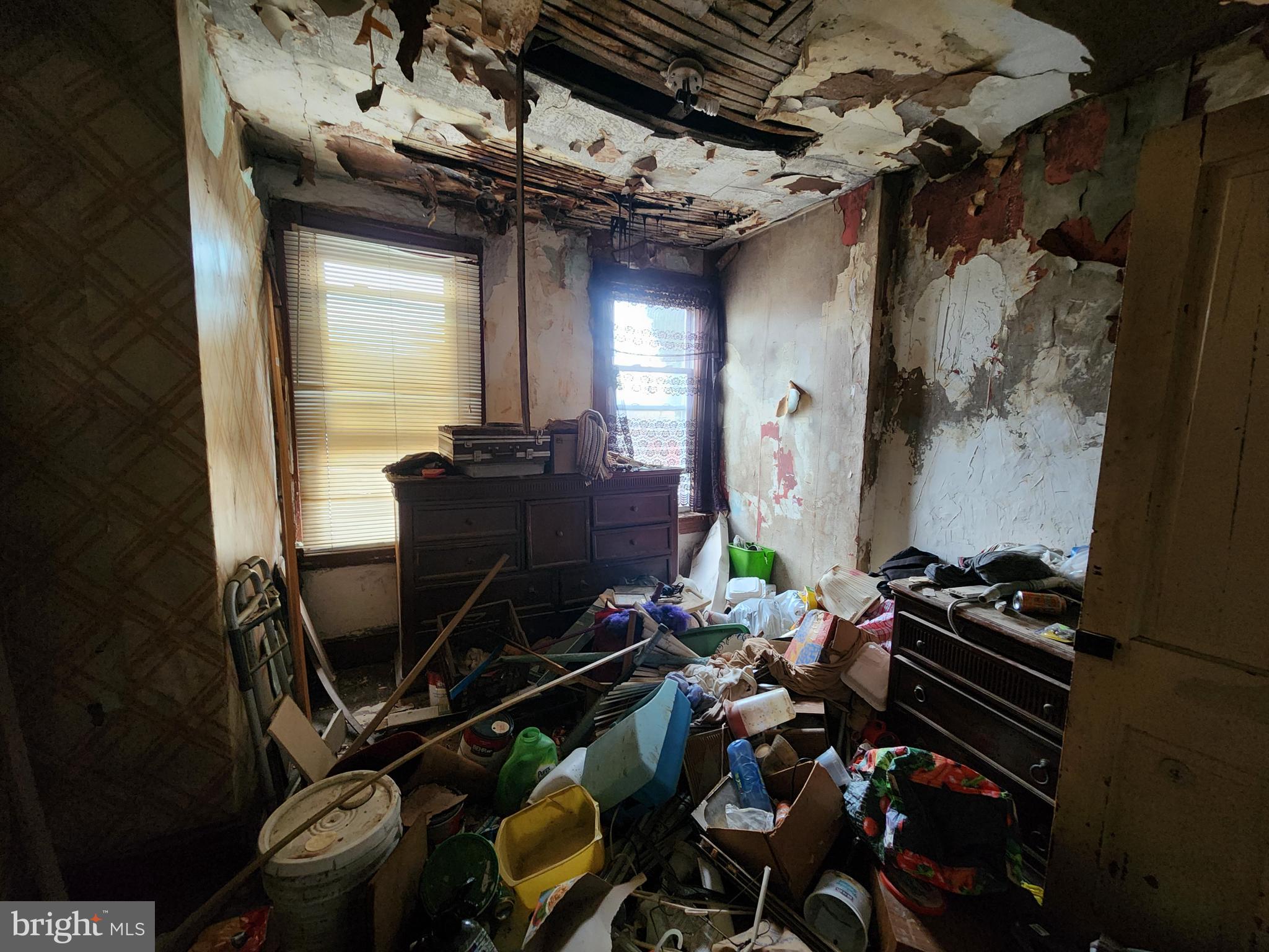 SANDTOWN-WINCHESTER - Residential