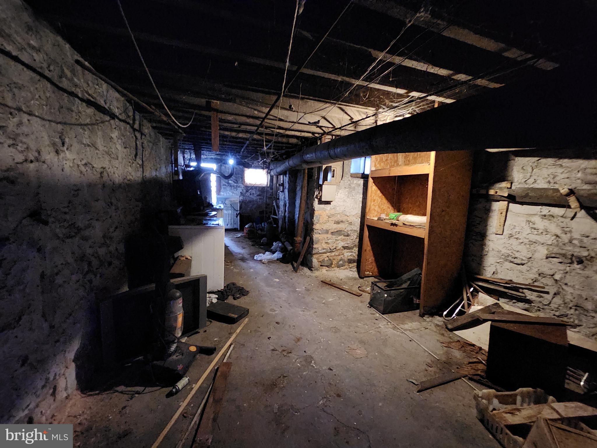 SANDTOWN-WINCHESTER - Residential